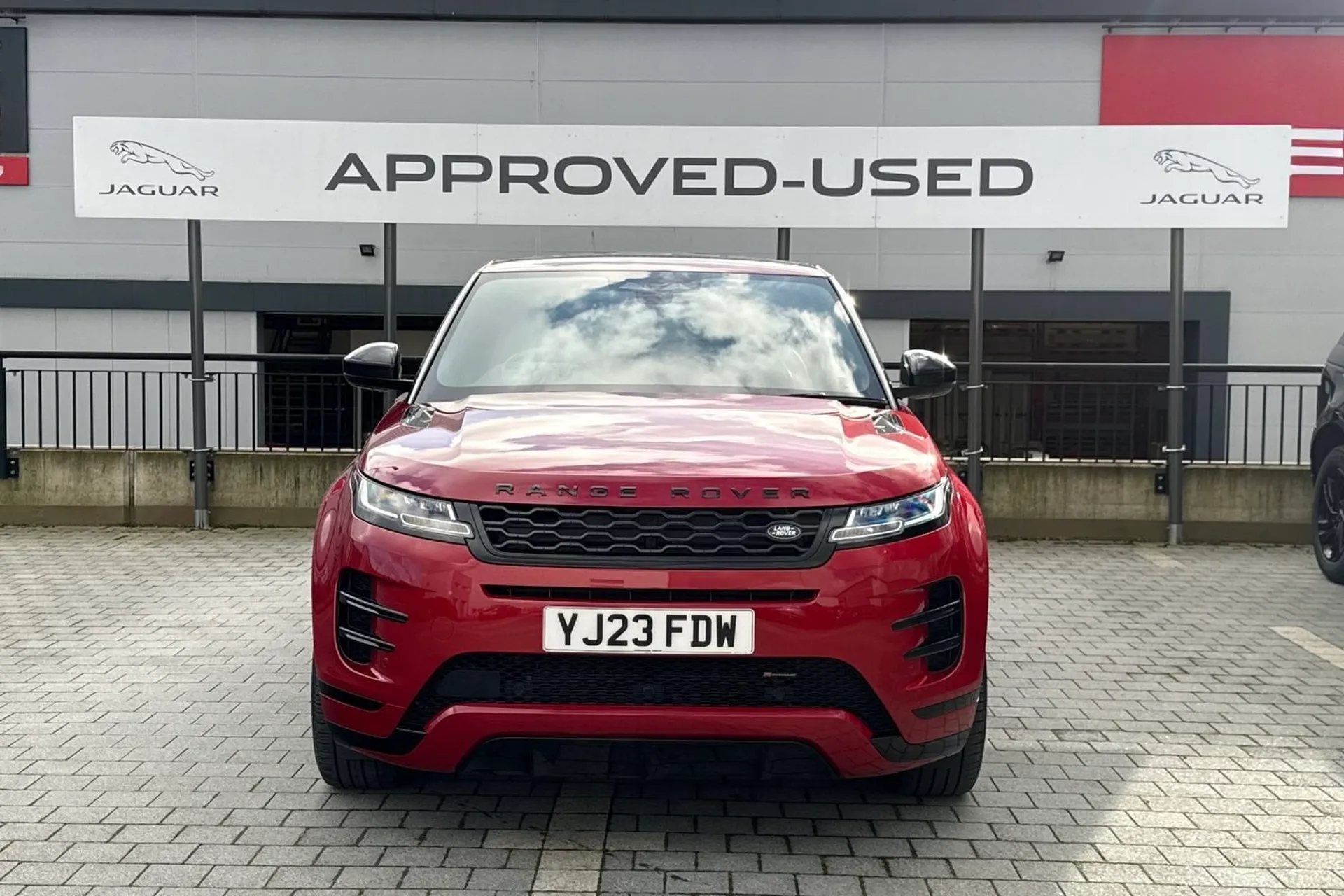 LAND ROVER RANGE ROVER EVOQUE thumbnail image number 17