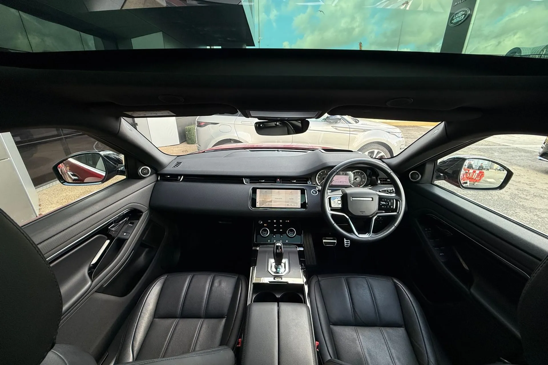 LAND ROVER RANGE ROVER EVOQUE thumbnail image number 3