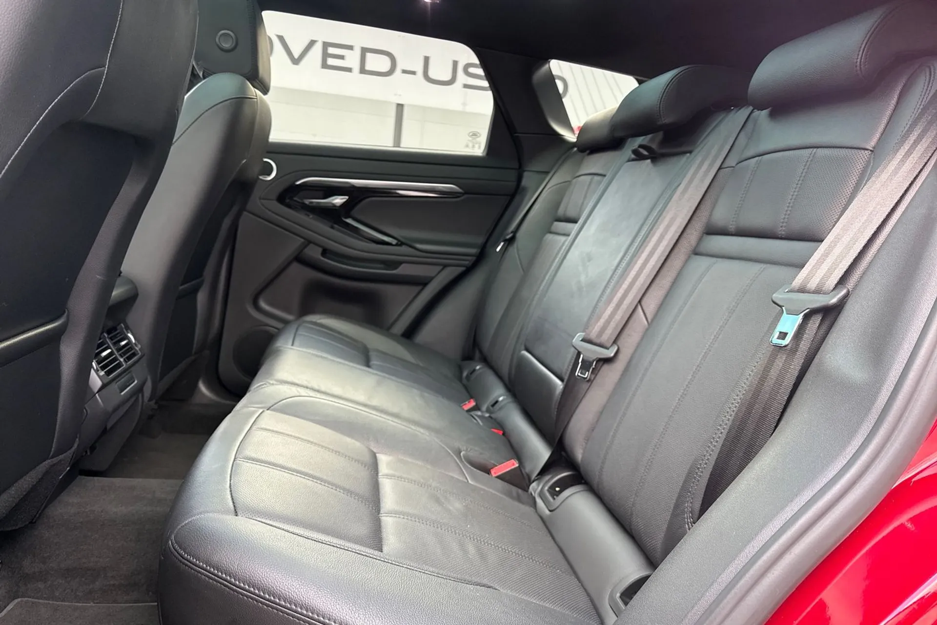 LAND ROVER RANGE ROVER EVOQUE thumbnail image number 39