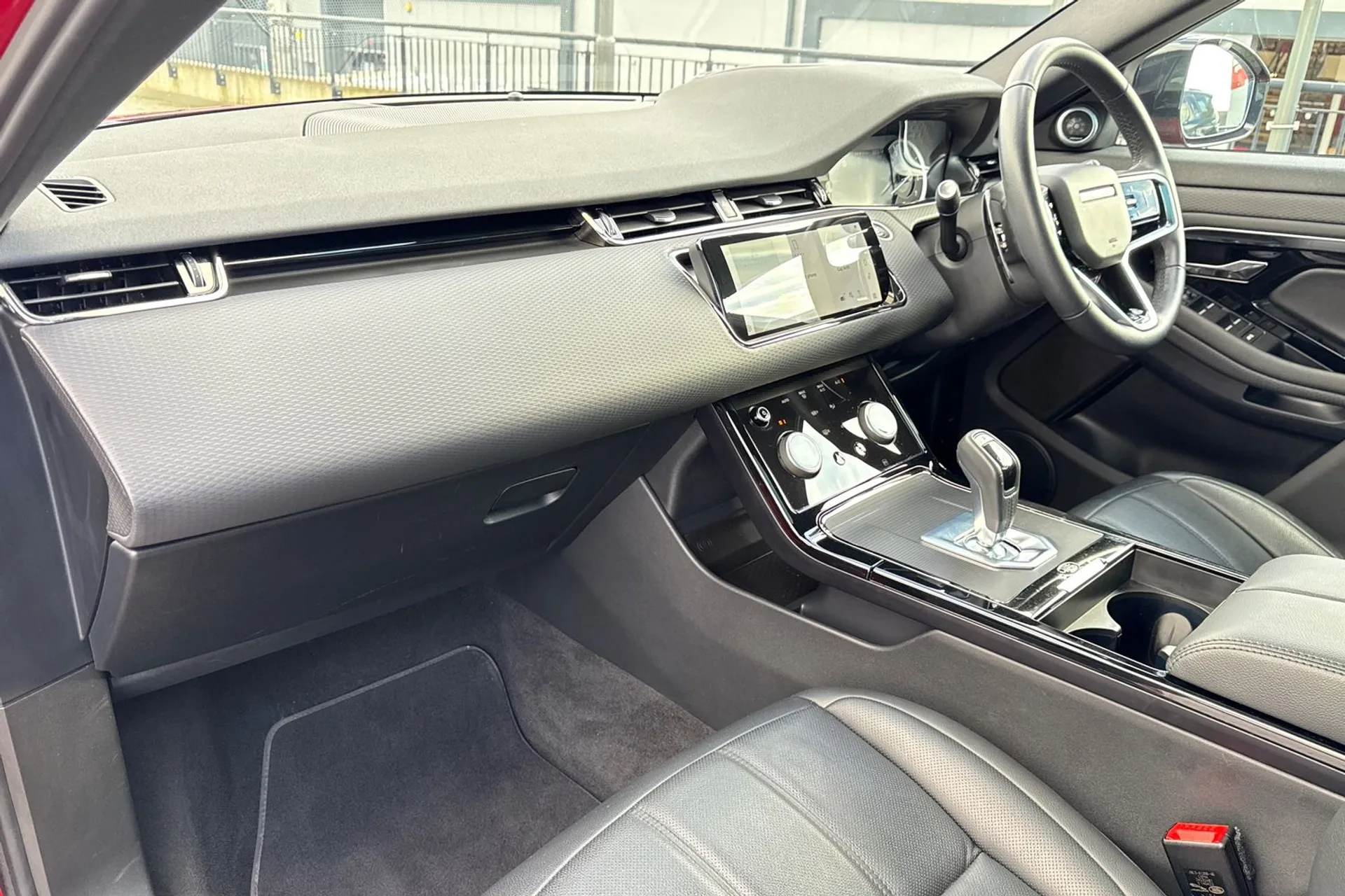 LAND ROVER RANGE ROVER EVOQUE thumbnail image number 37