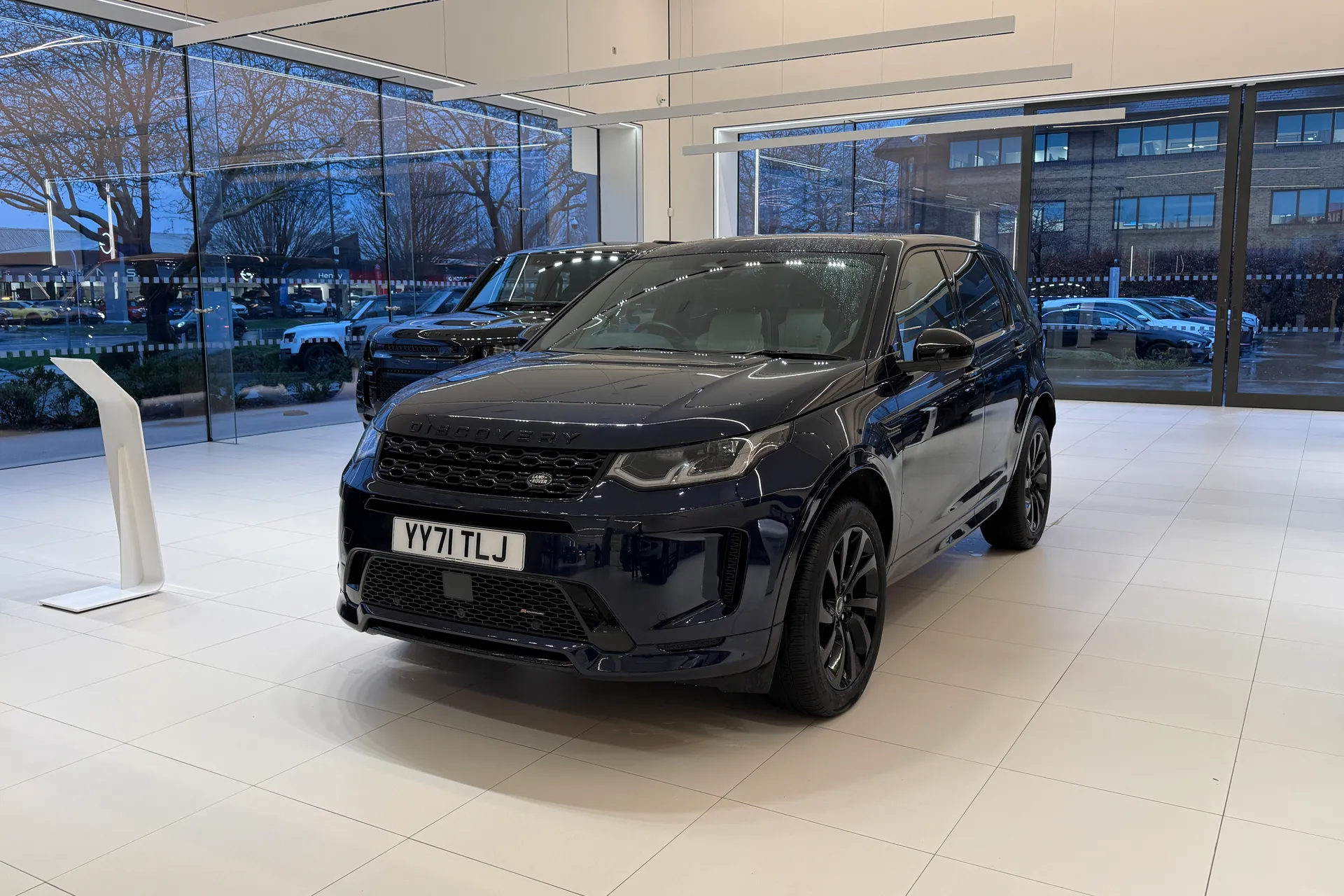 LAND ROVER DISCOVERY SPORT thumbnail image number 15
