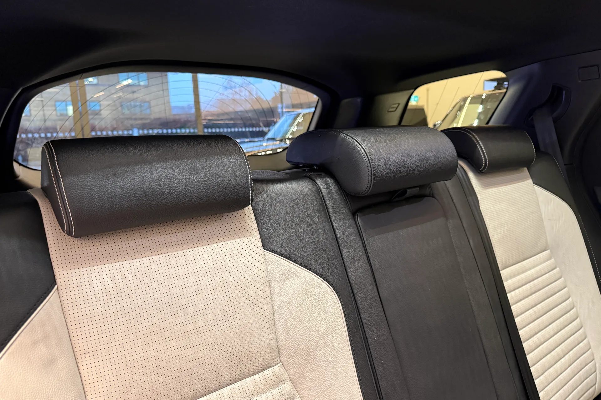 LAND ROVER DISCOVERY SPORT thumbnail image number 29