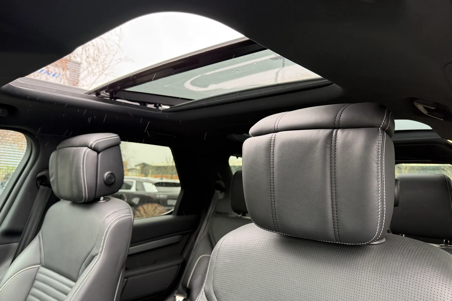 LAND ROVER DISCOVERY thumbnail image number 5