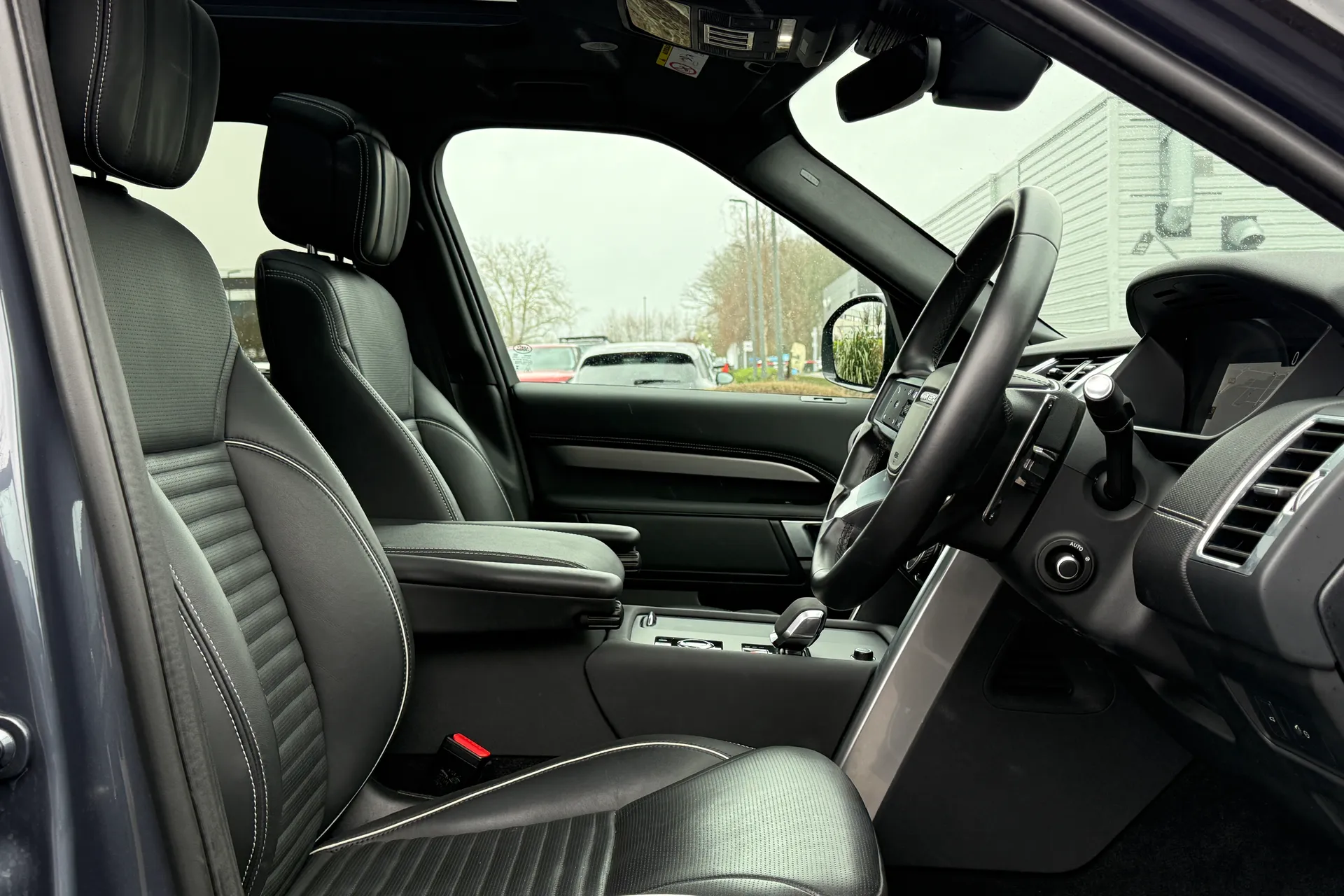 LAND ROVER DISCOVERY thumbnail image number 43