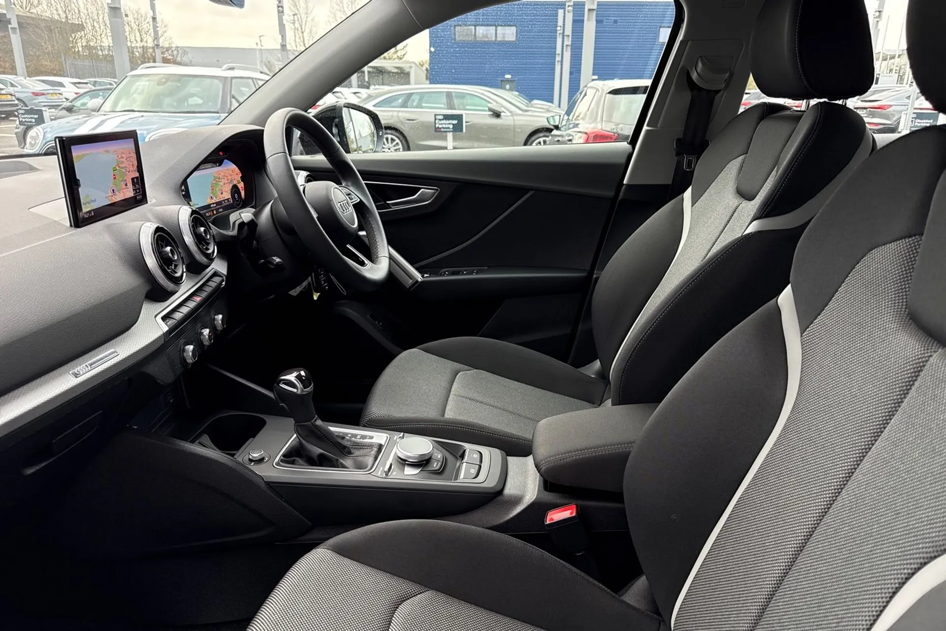 Audi Q2 thumbnail image number 41