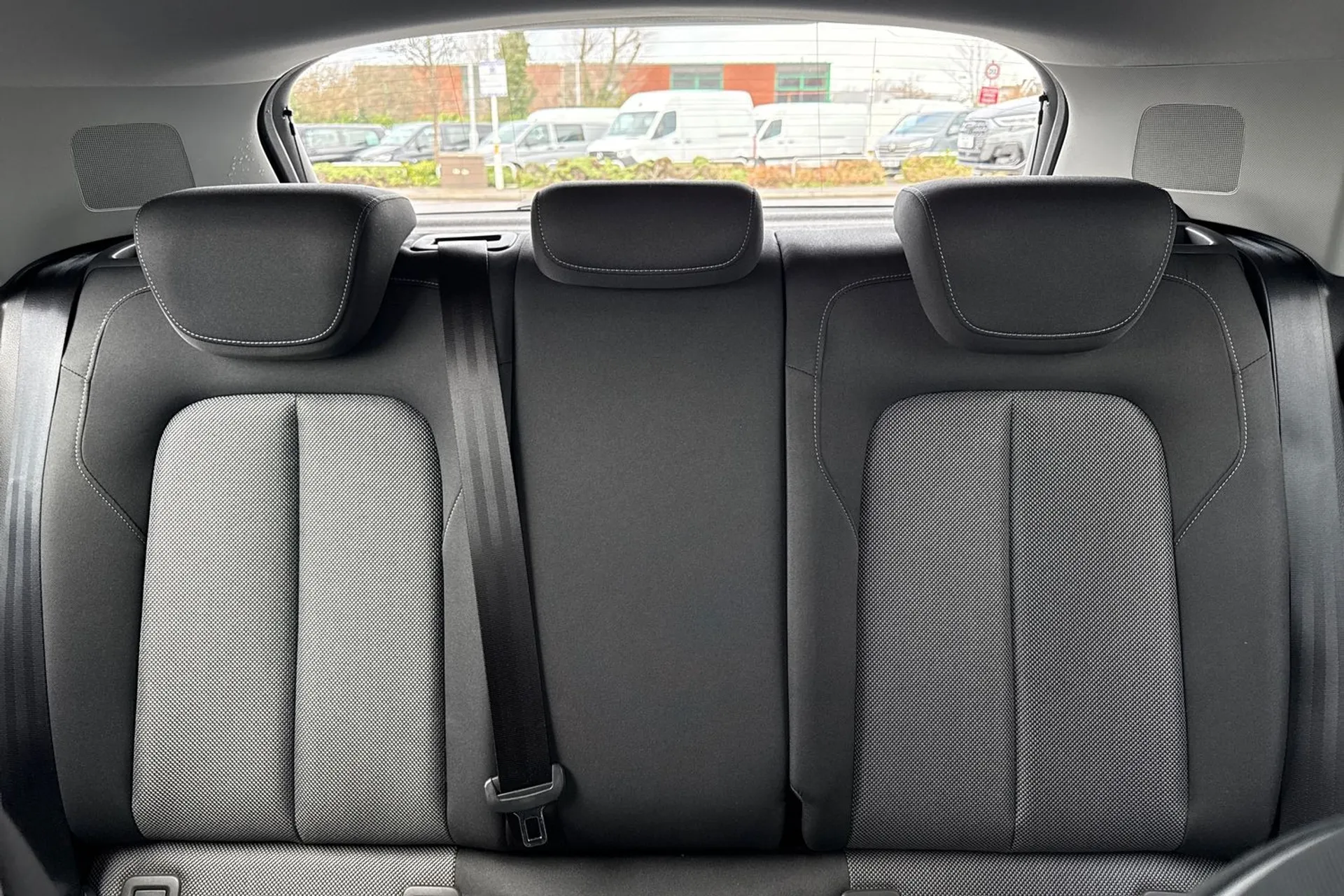 Audi Q2 thumbnail image number 43