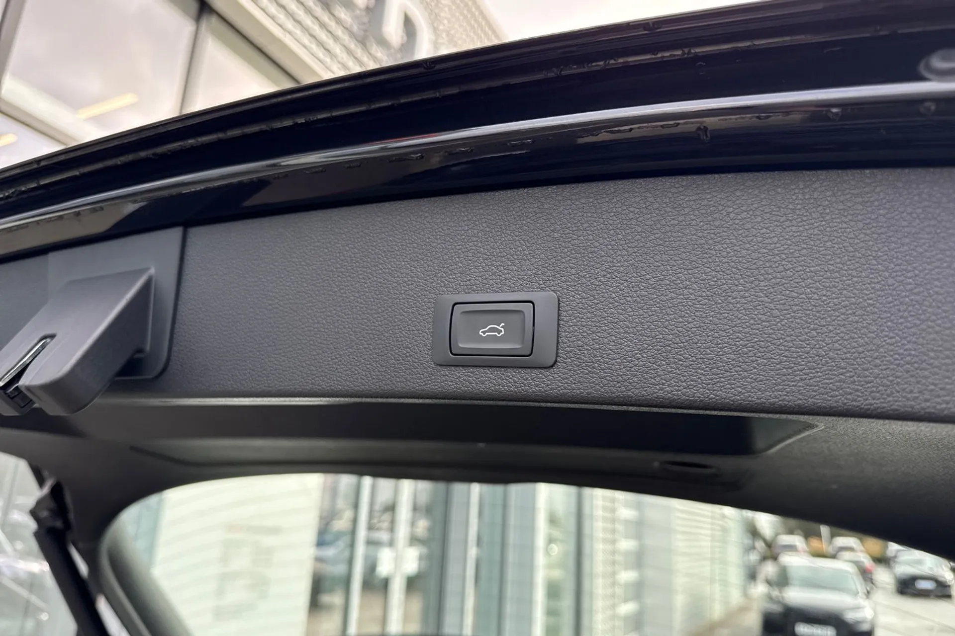 Audi Q2 thumbnail image number 34