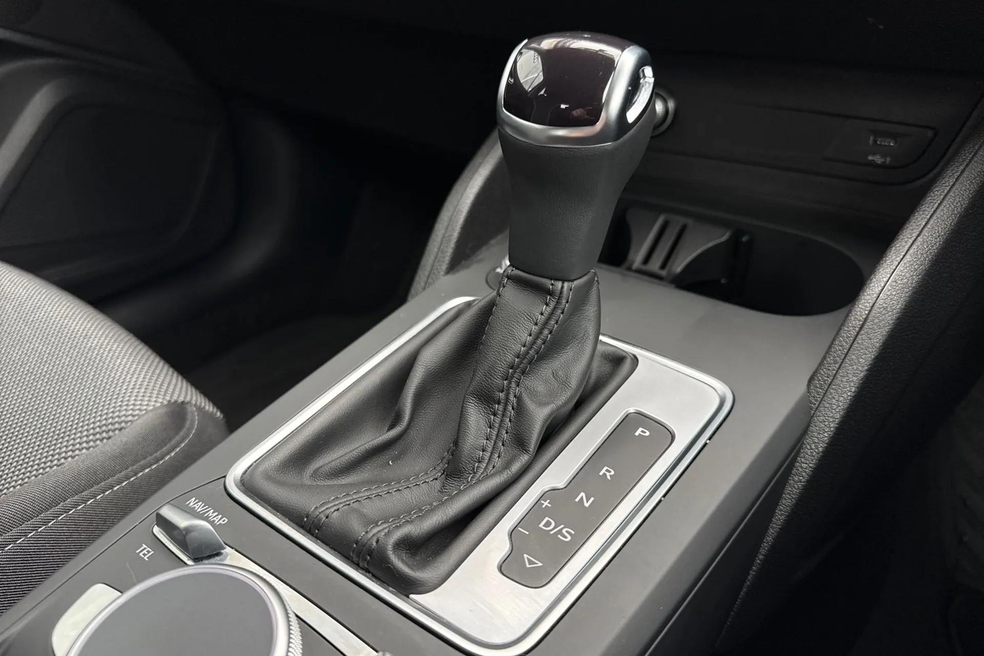 Audi Q2 thumbnail image number 9