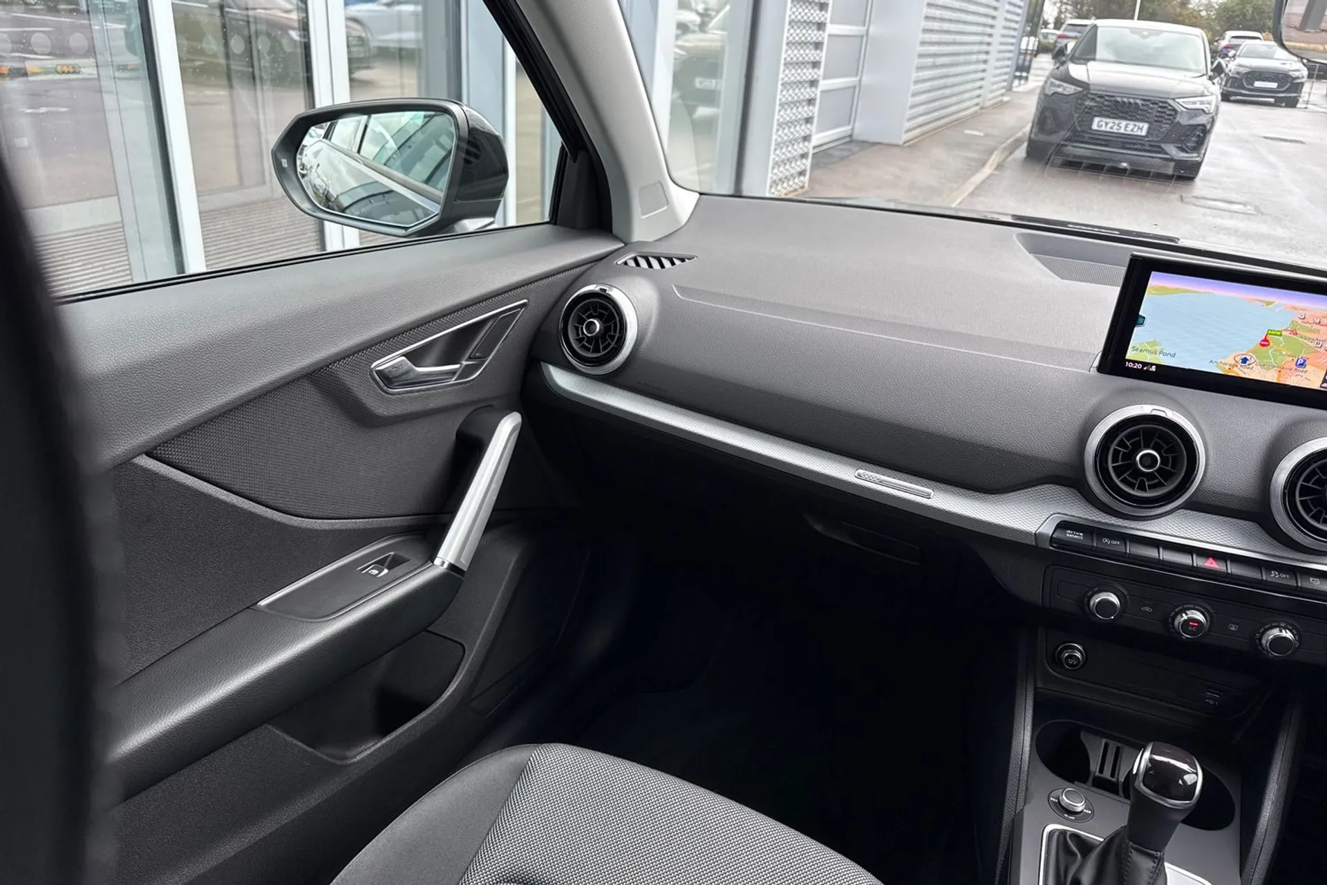 Audi Q2 thumbnail image number 44