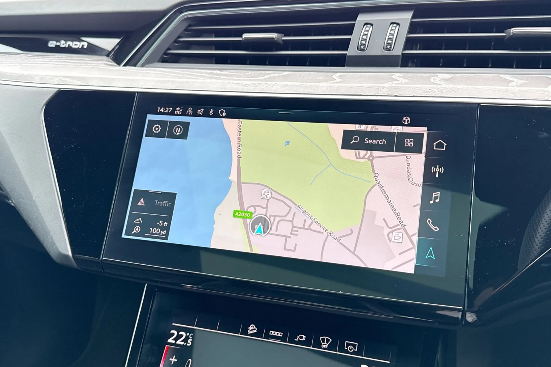 Audi e-tron thumbnail image number 5