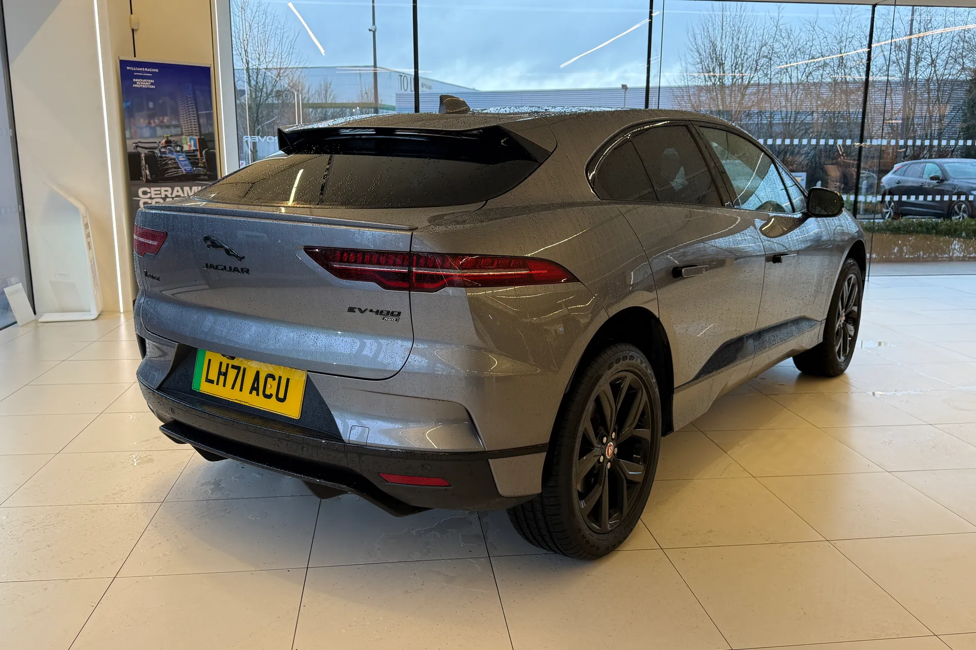 Jaguar I-PACE thumbnail image number 7