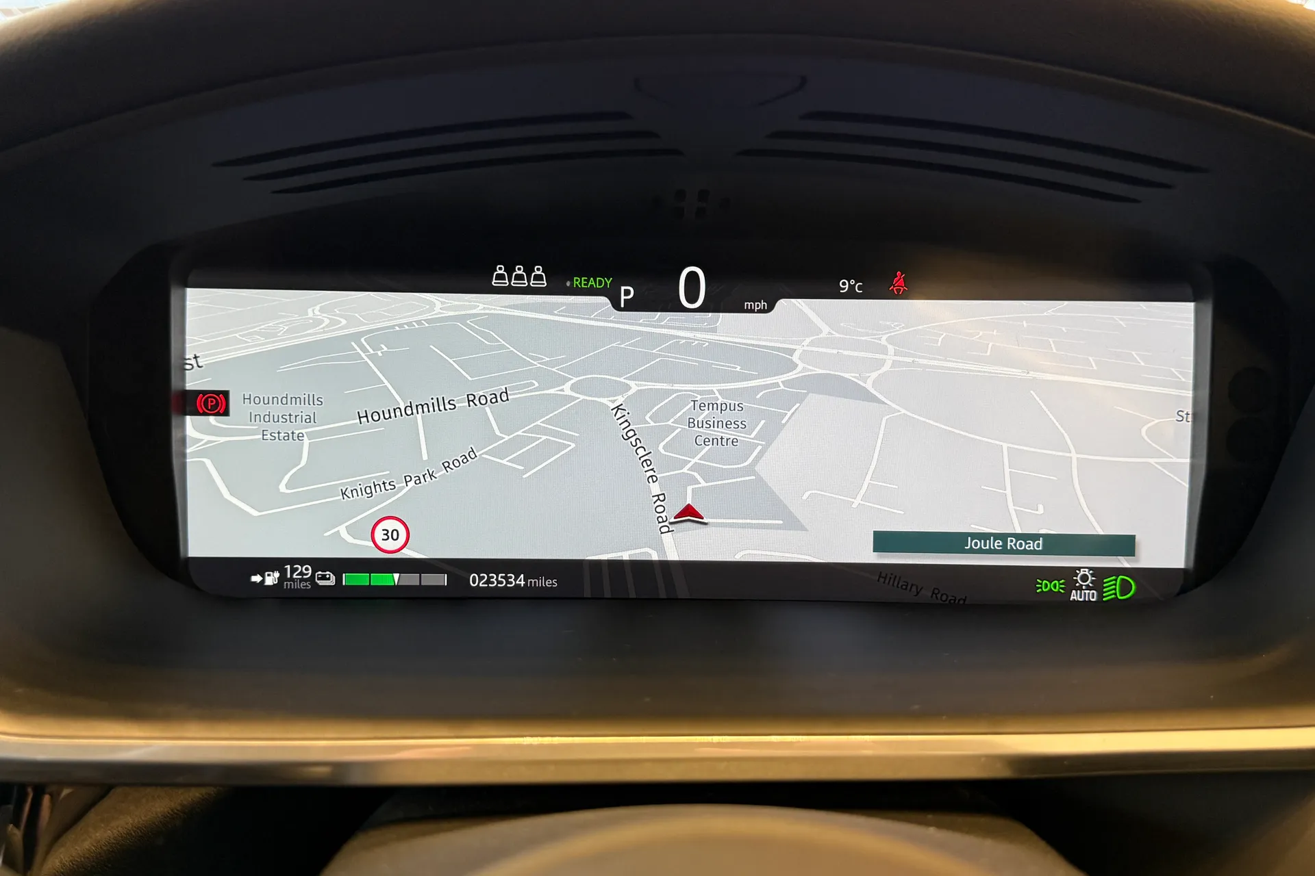 Jaguar I-PACE thumbnail image number 22