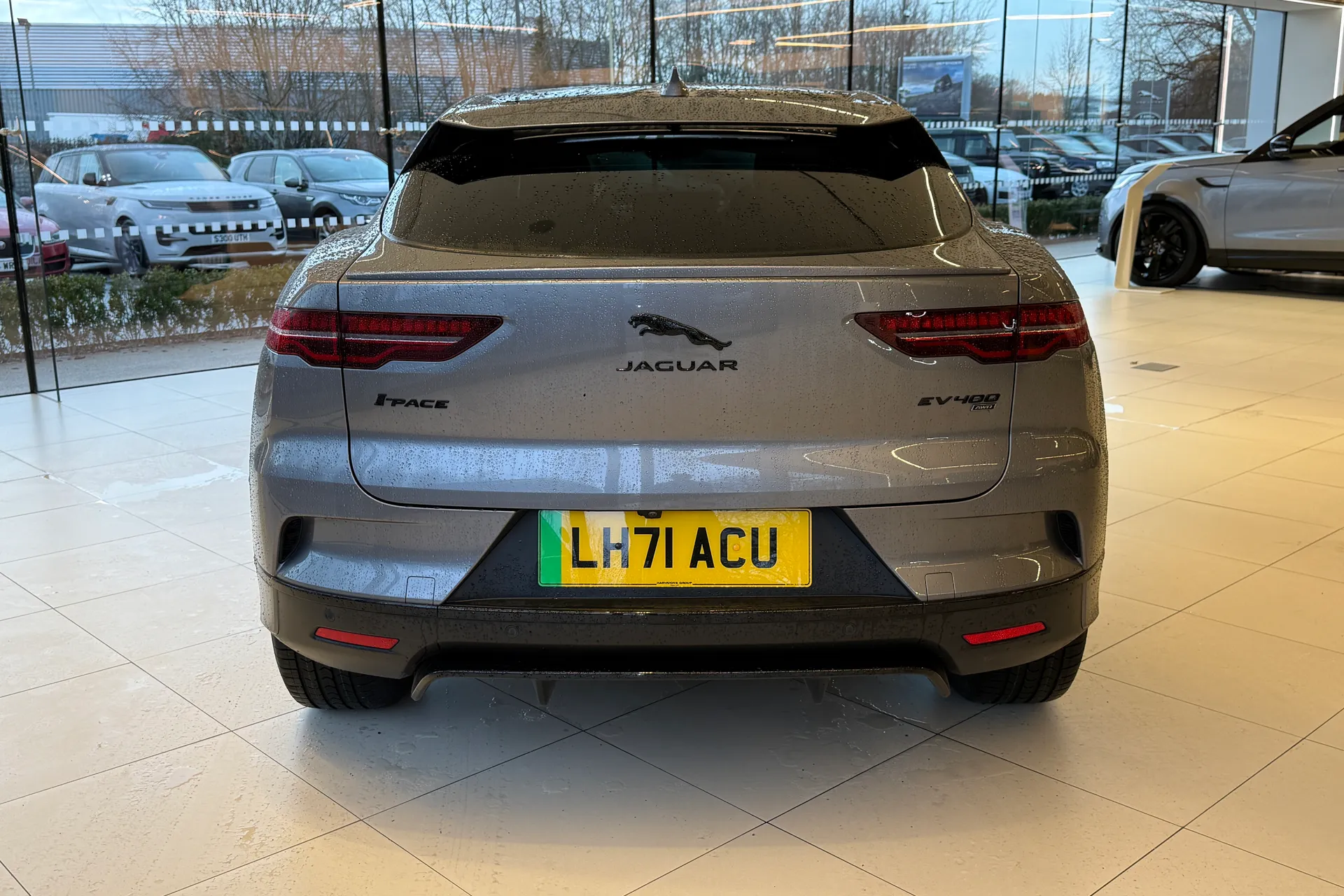 Jaguar I-PACE thumbnail image number 8