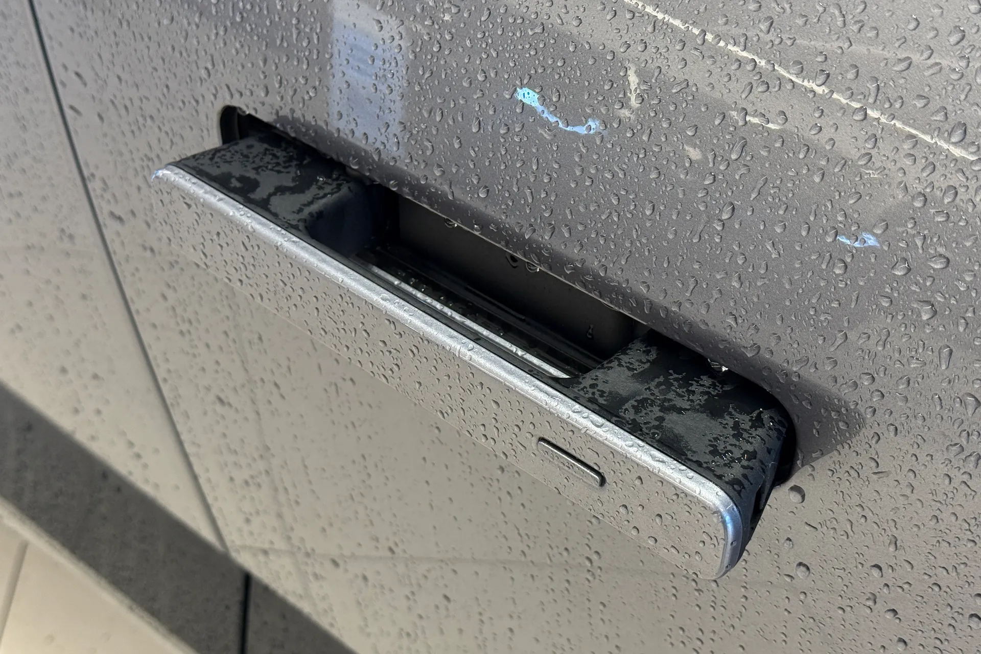 Jaguar I-PACE thumbnail image number 30