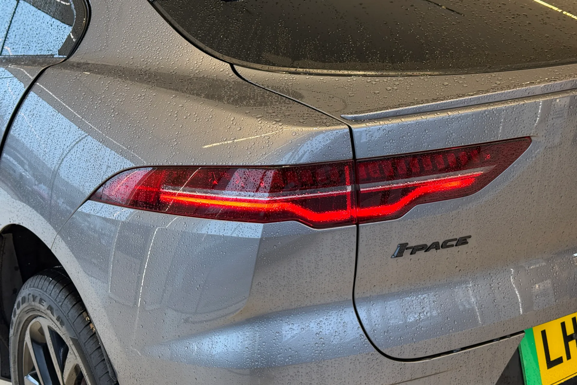 Jaguar I-PACE thumbnail image number 50