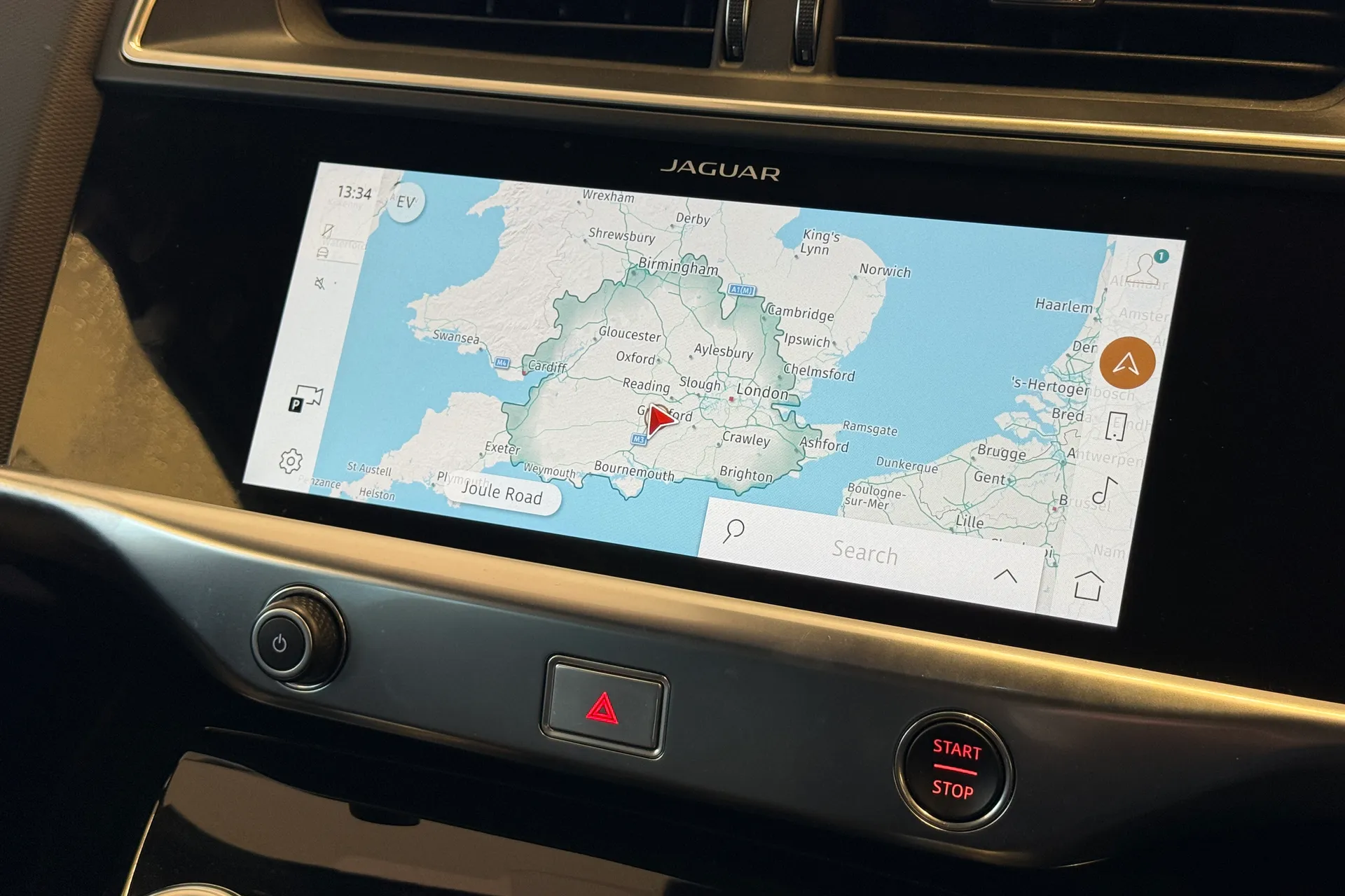 Jaguar I-PACE thumbnail image number 28