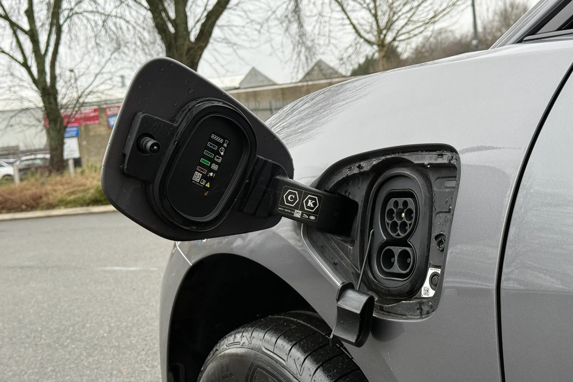 Jaguar I-PACE thumbnail image number 35