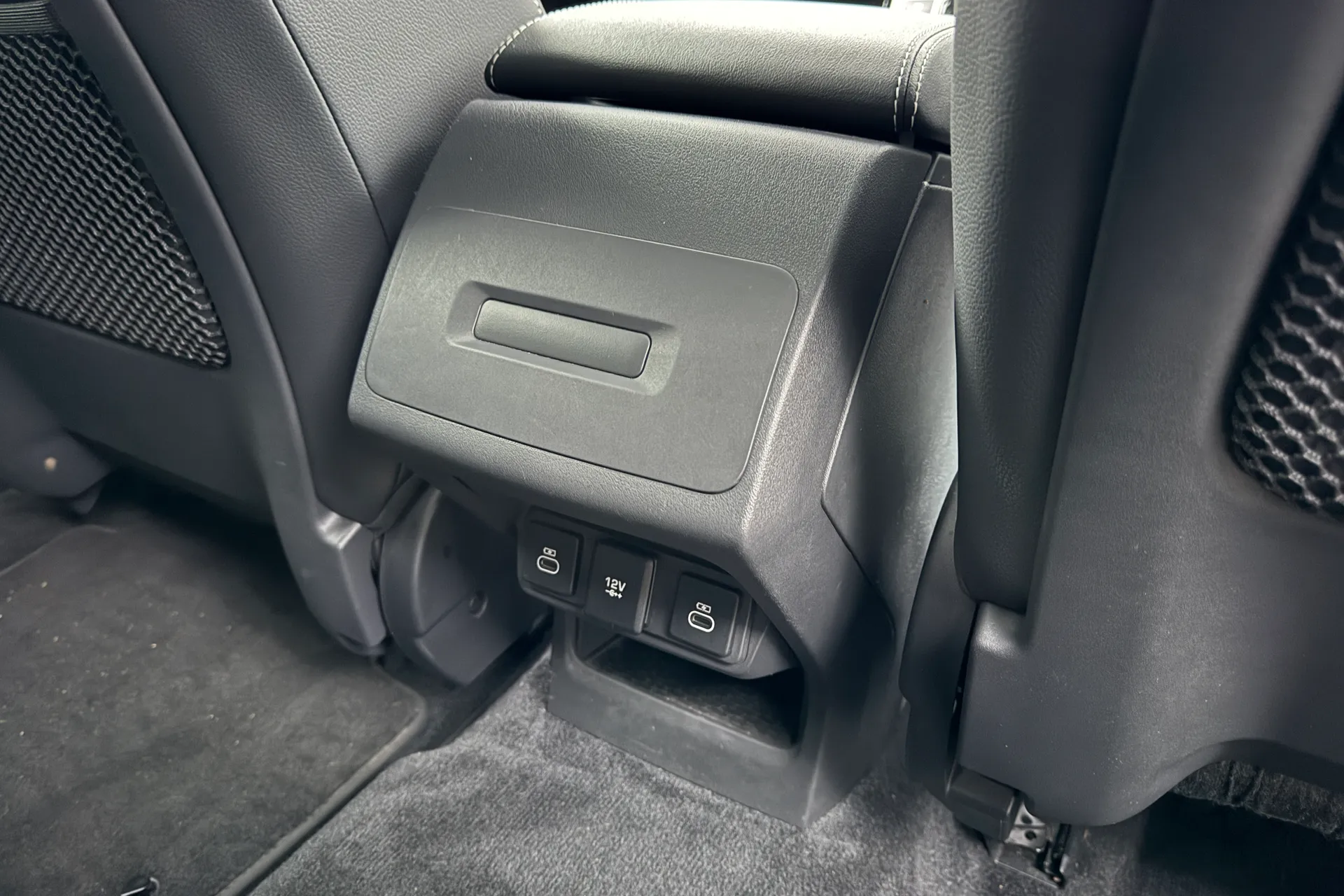 Jaguar I-PACE thumbnail image number 33