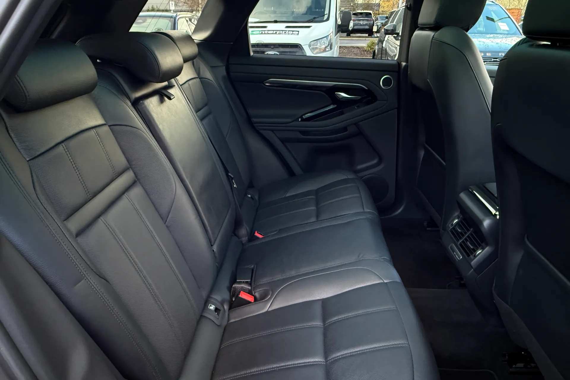 LAND ROVER RANGE ROVER EVOQUE thumbnail image number 21