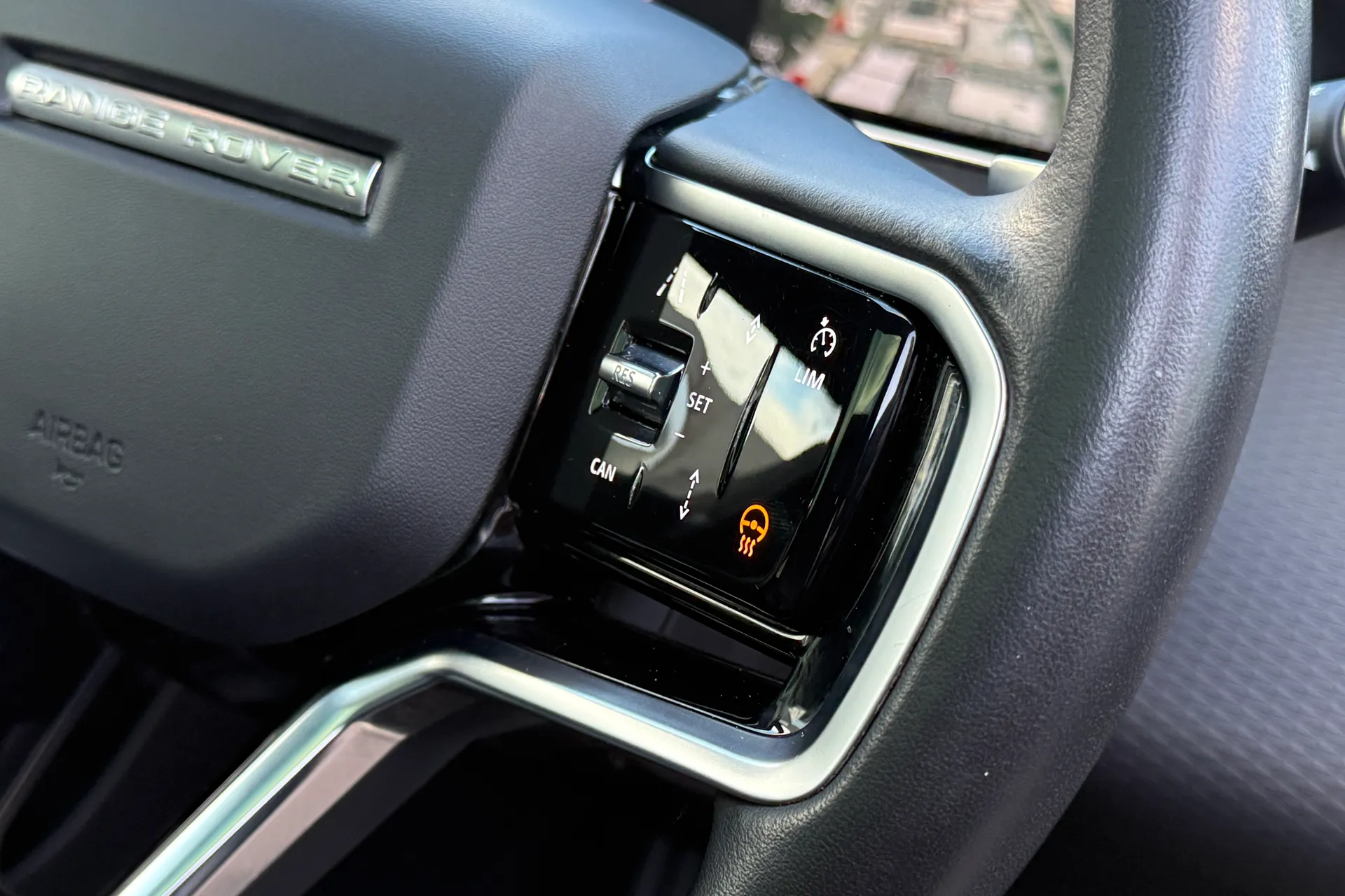 LAND ROVER RANGE ROVER EVOQUE thumbnail image number 30