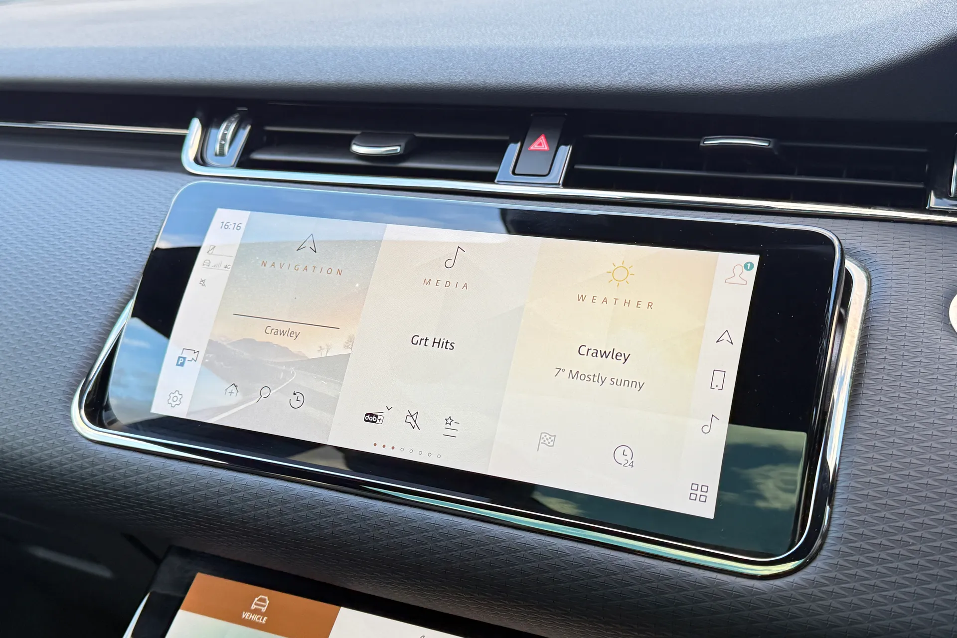 LAND ROVER RANGE ROVER EVOQUE thumbnail image number 32