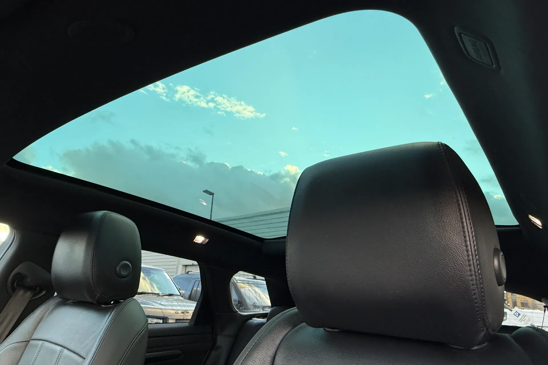 LAND ROVER RANGE ROVER EVOQUE thumbnail image number 4