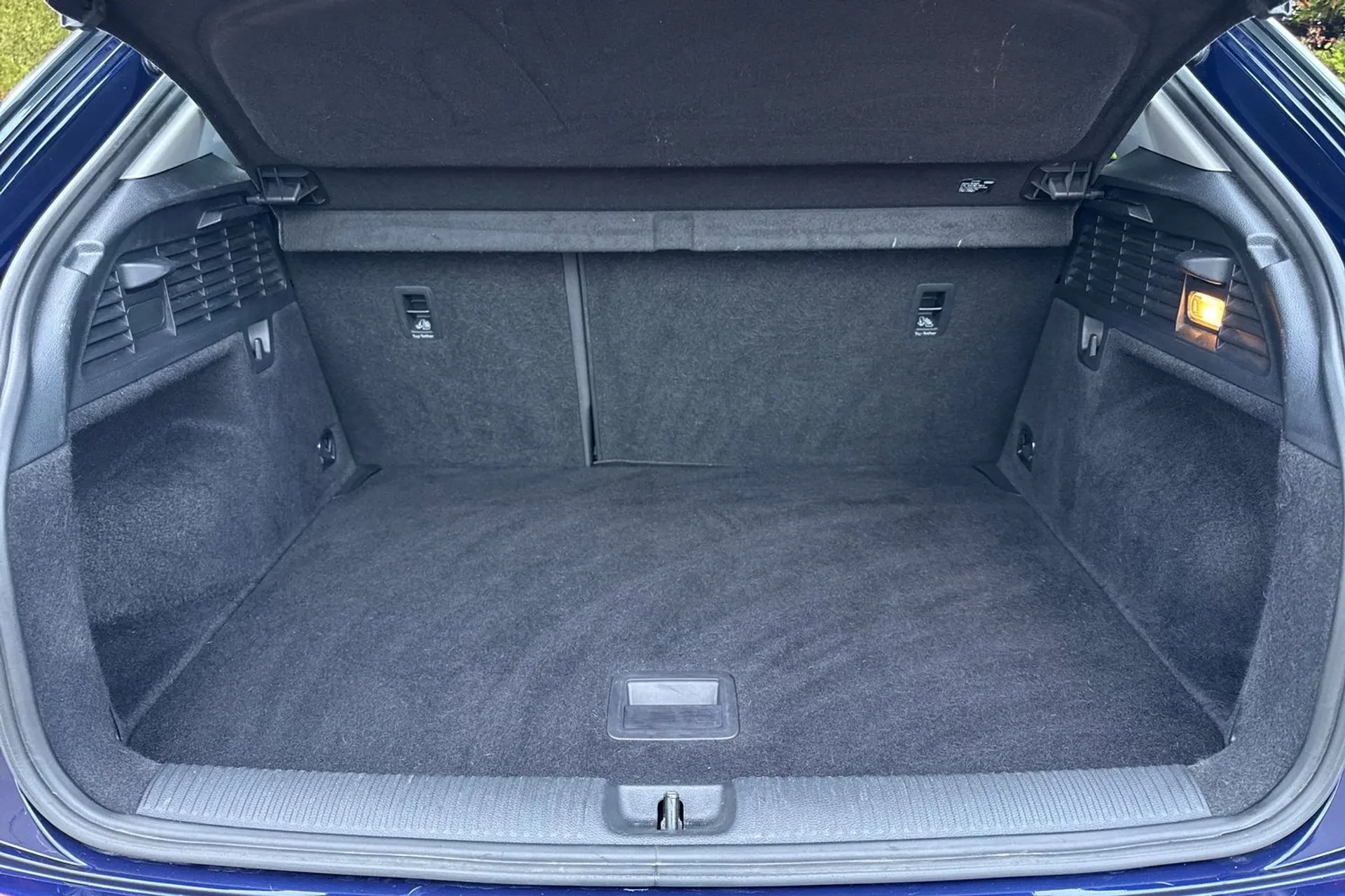 Audi Q2 thumbnail image number 34