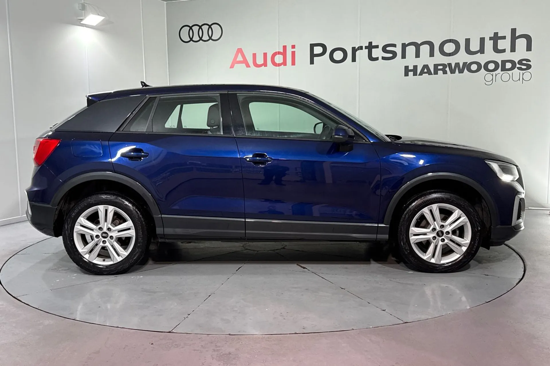 Audi Q2 thumbnail image number 2