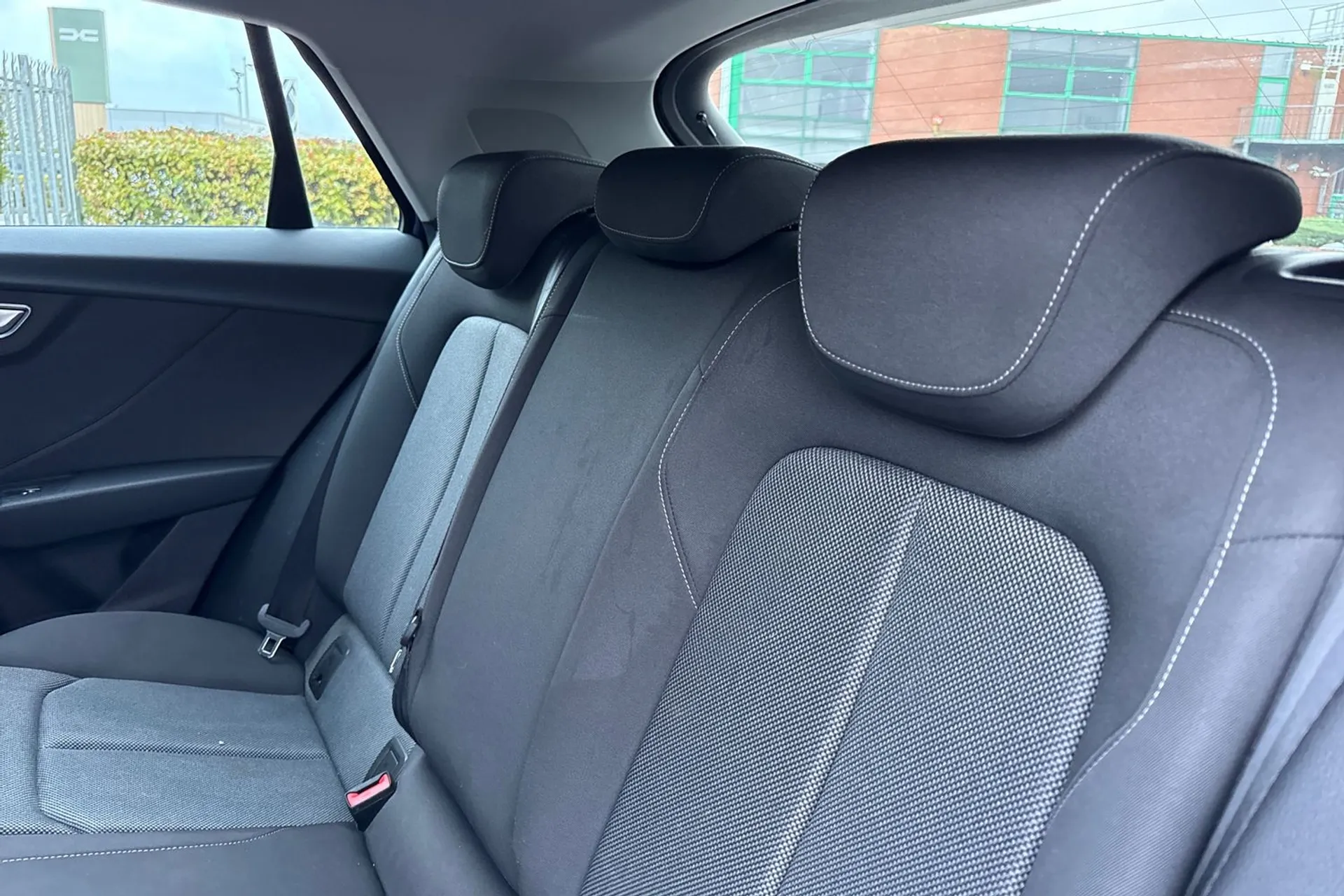 Audi Q2 thumbnail image number 40