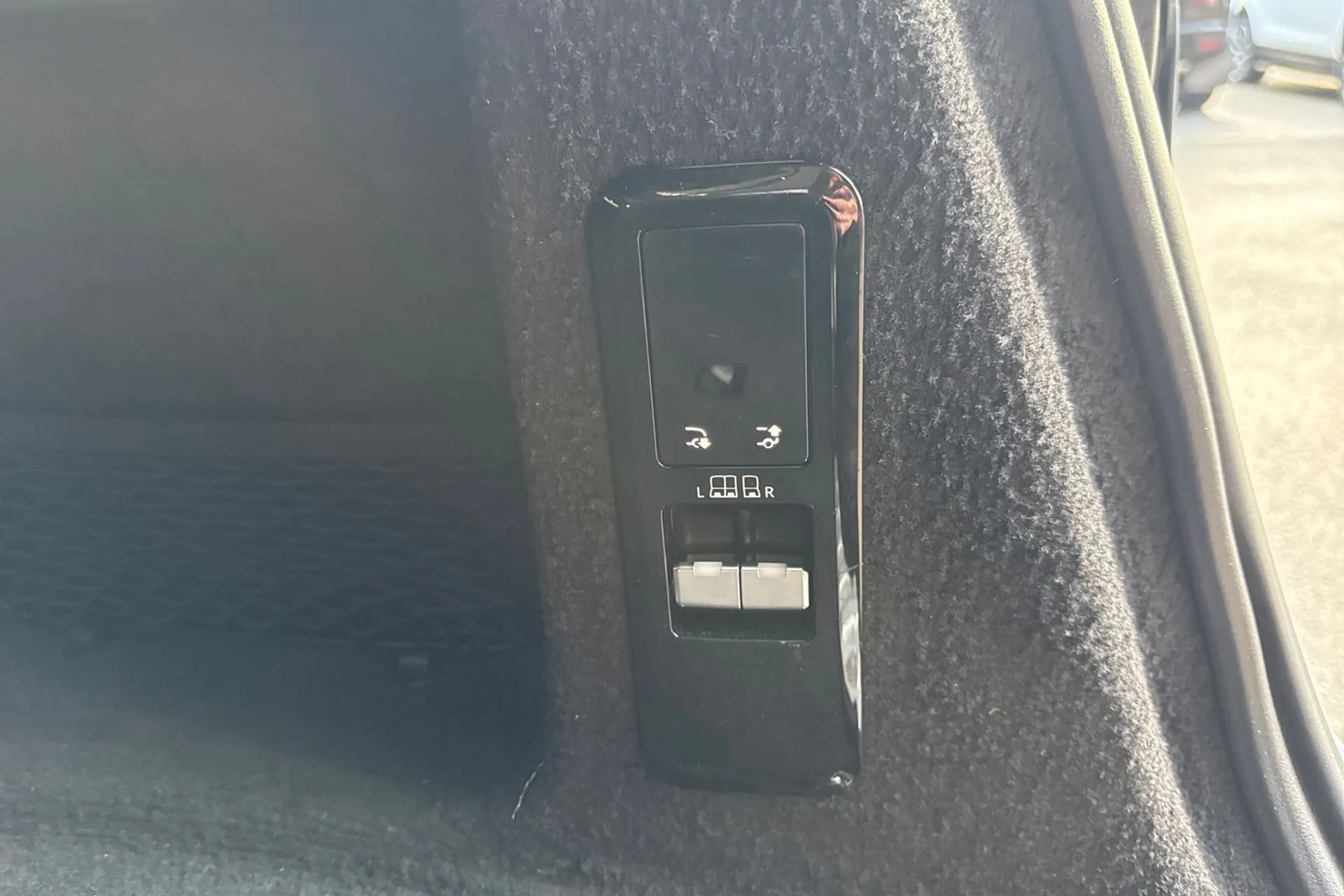 LAND ROVER RANGE ROVER SPORT thumbnail image number 47