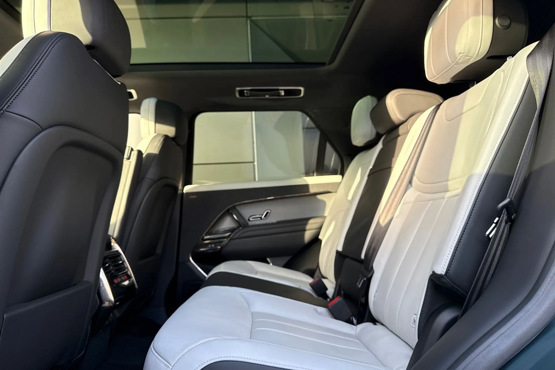 LAND ROVER RANGE ROVER SPORT thumbnail image number 56