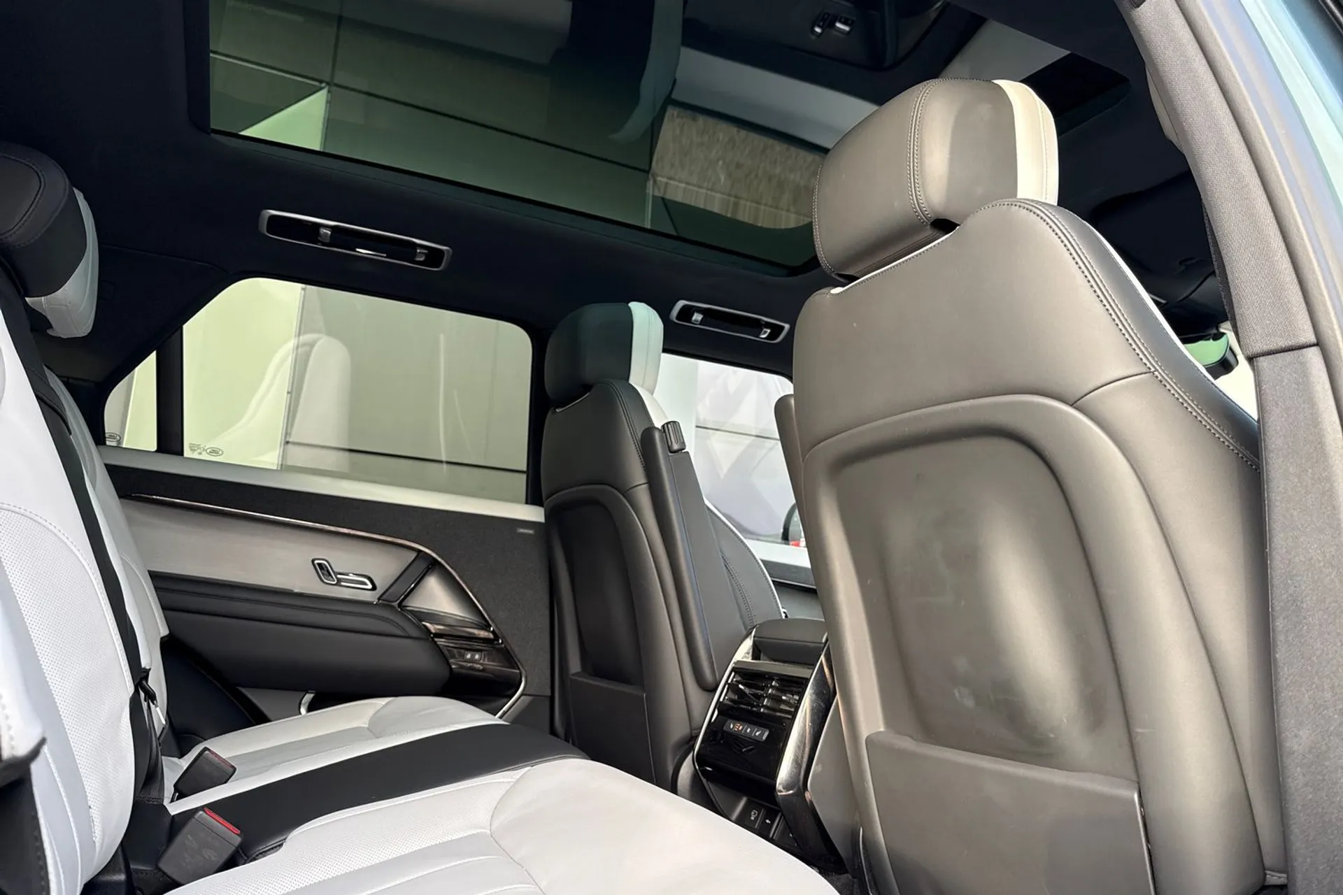 LAND ROVER RANGE ROVER SPORT thumbnail image number 38