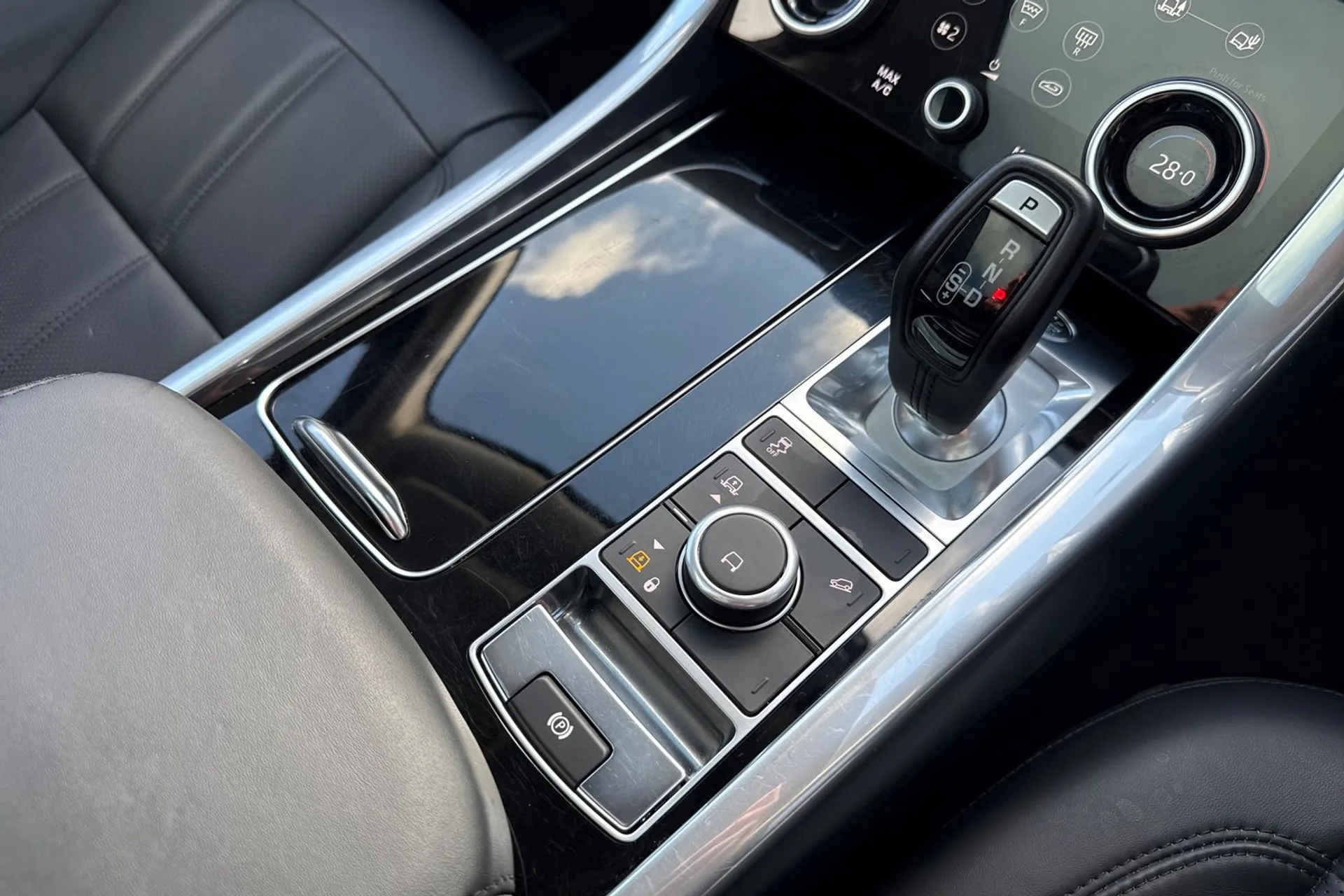 LAND ROVER RANGE ROVER SPORT thumbnail image number 54