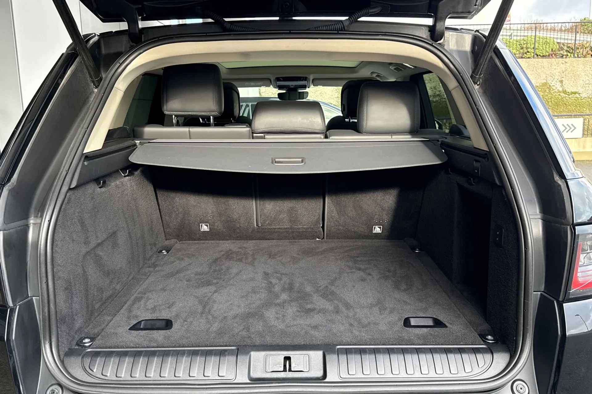 LAND ROVER RANGE ROVER SPORT thumbnail image number 42