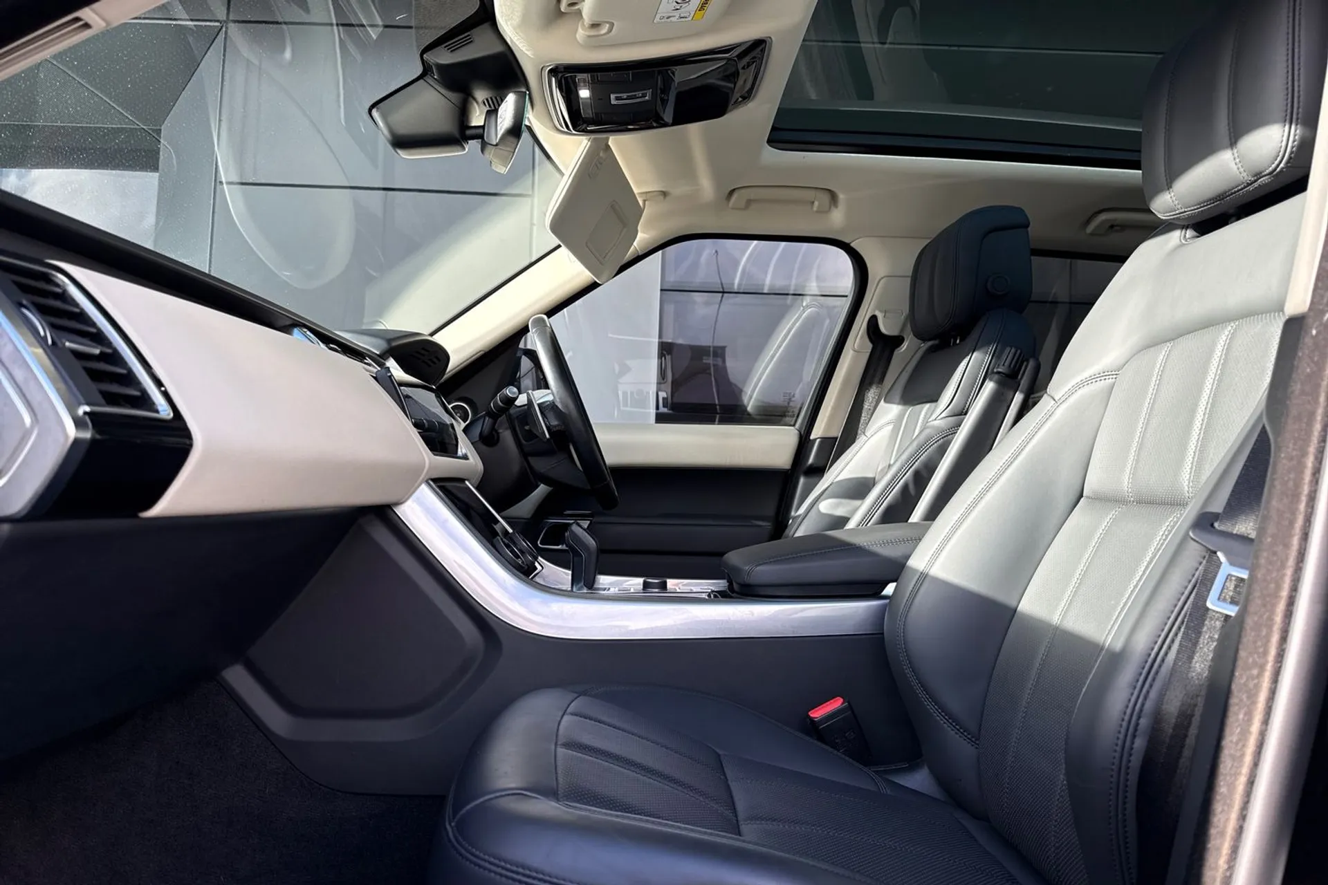 LAND ROVER RANGE ROVER SPORT thumbnail image number 48