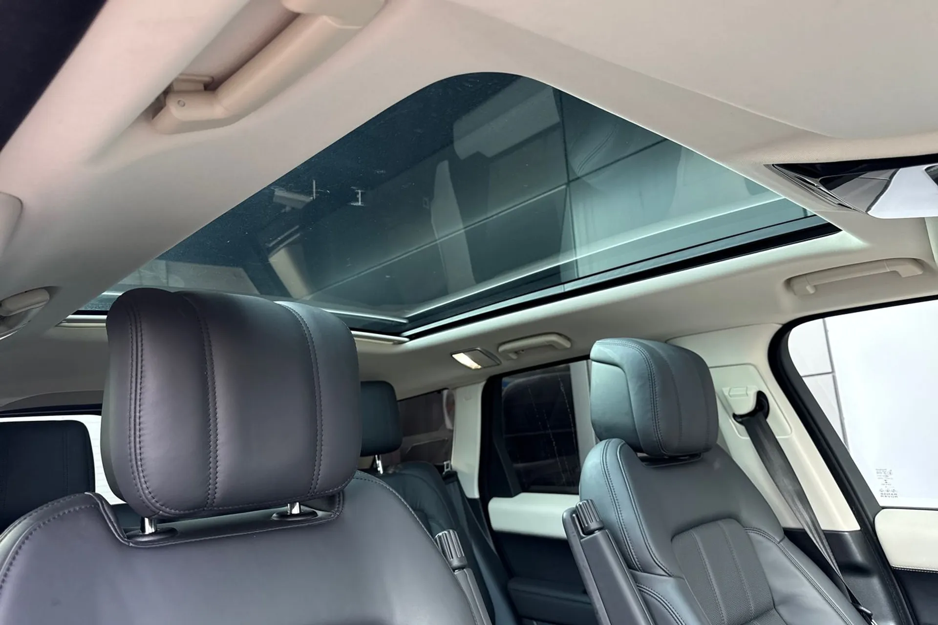 LAND ROVER RANGE ROVER SPORT thumbnail image number 10