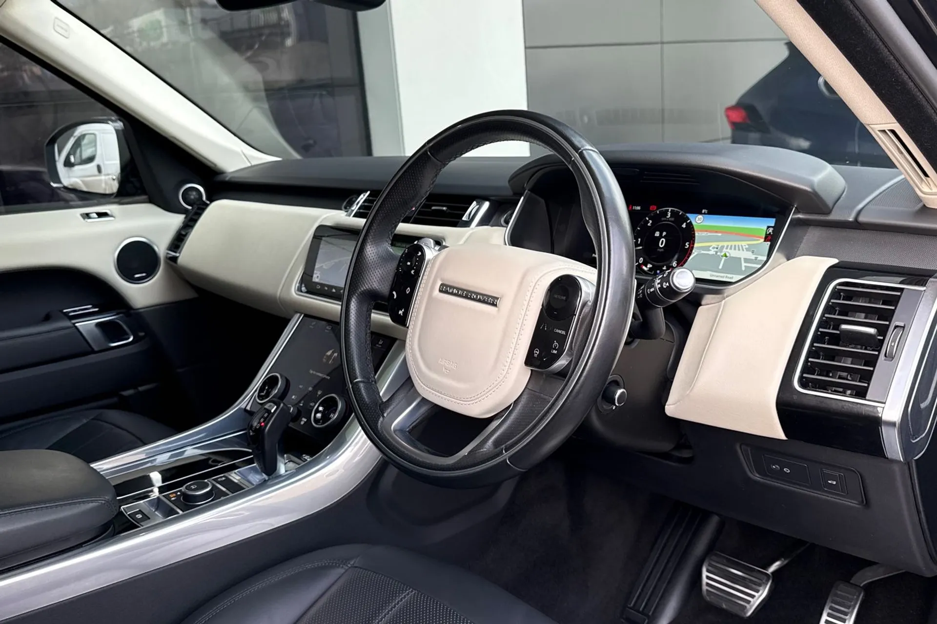 LAND ROVER RANGE ROVER SPORT thumbnail image number 17