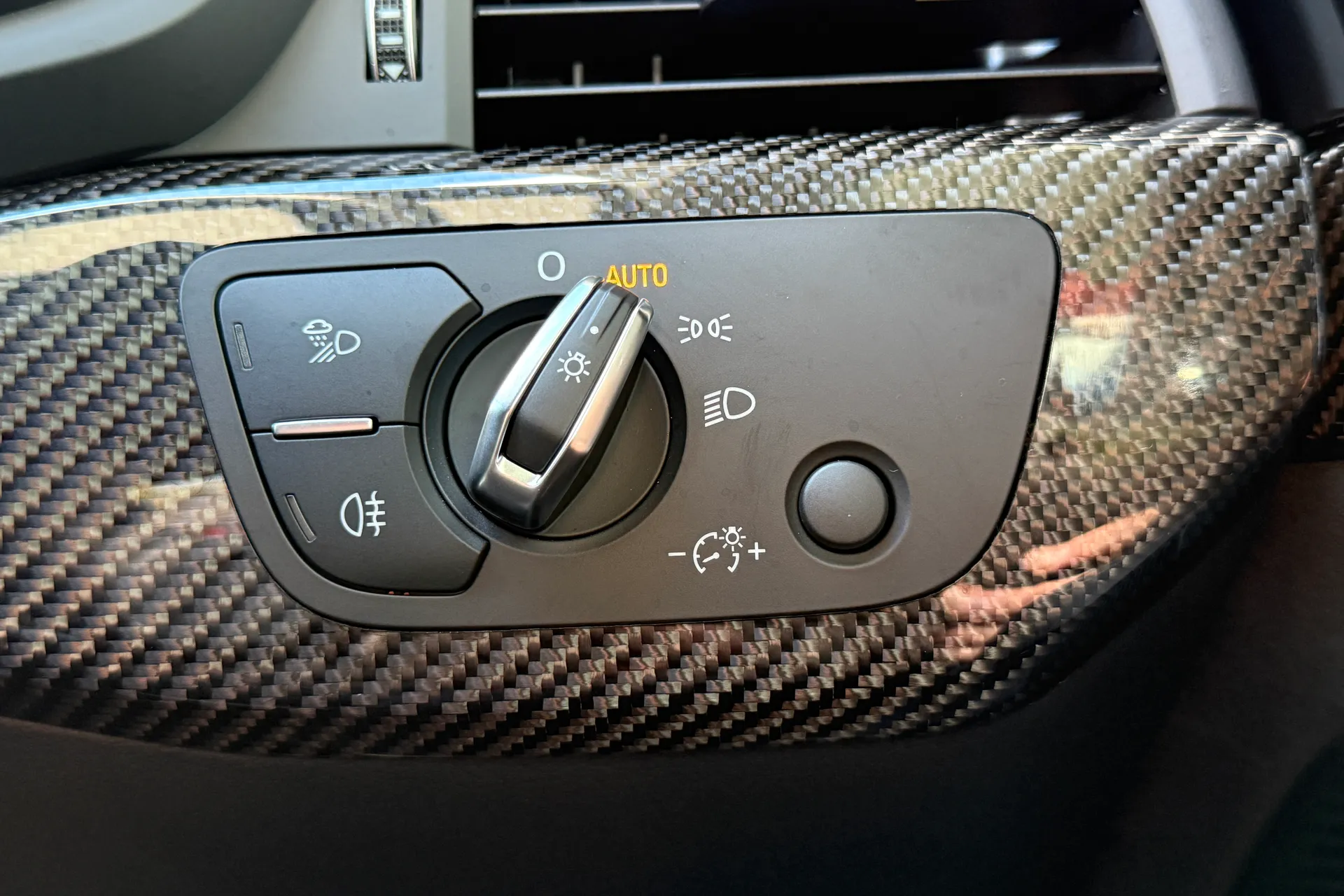 Audi RS5 thumbnail image number 25