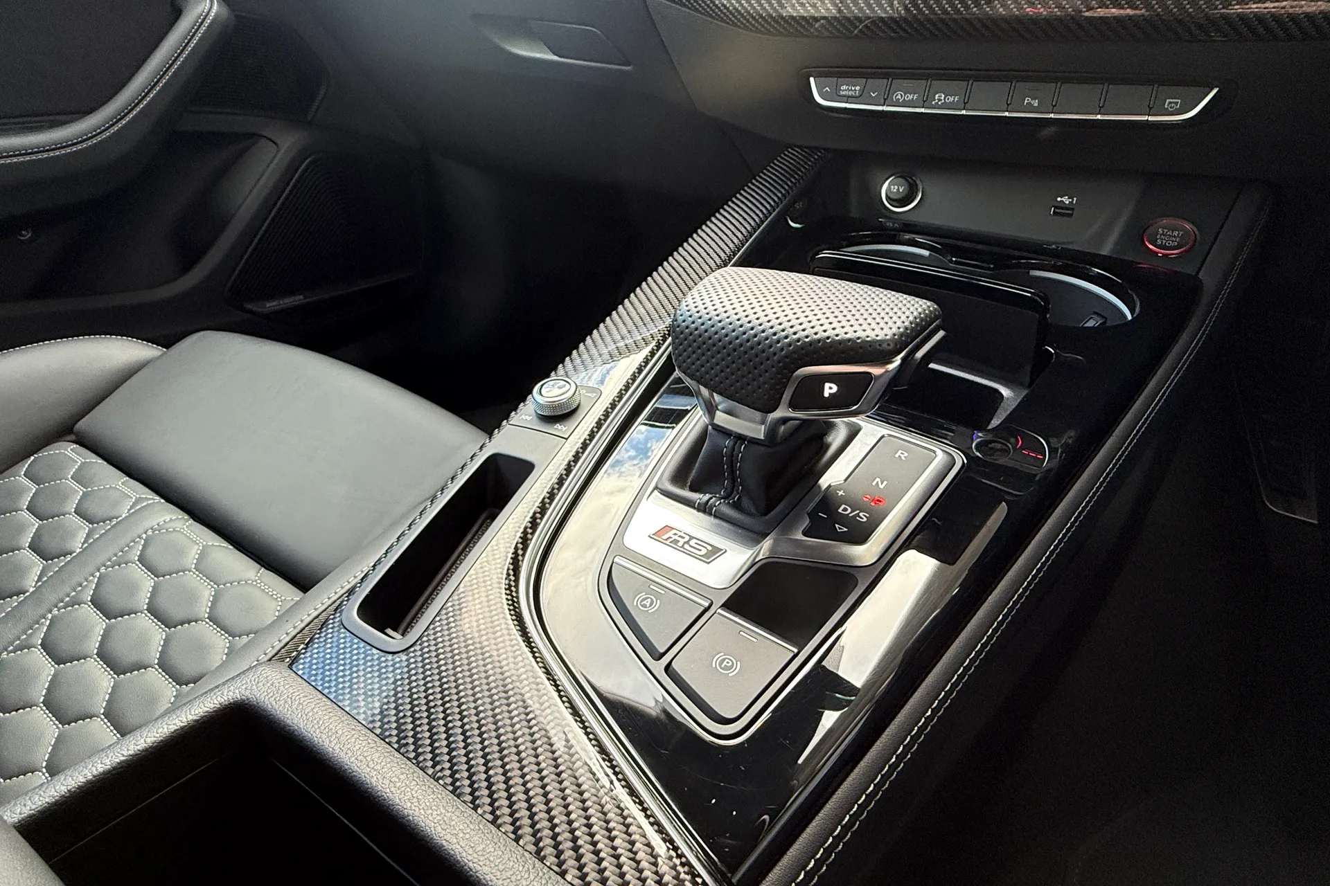 Audi RS5 thumbnail image number 36