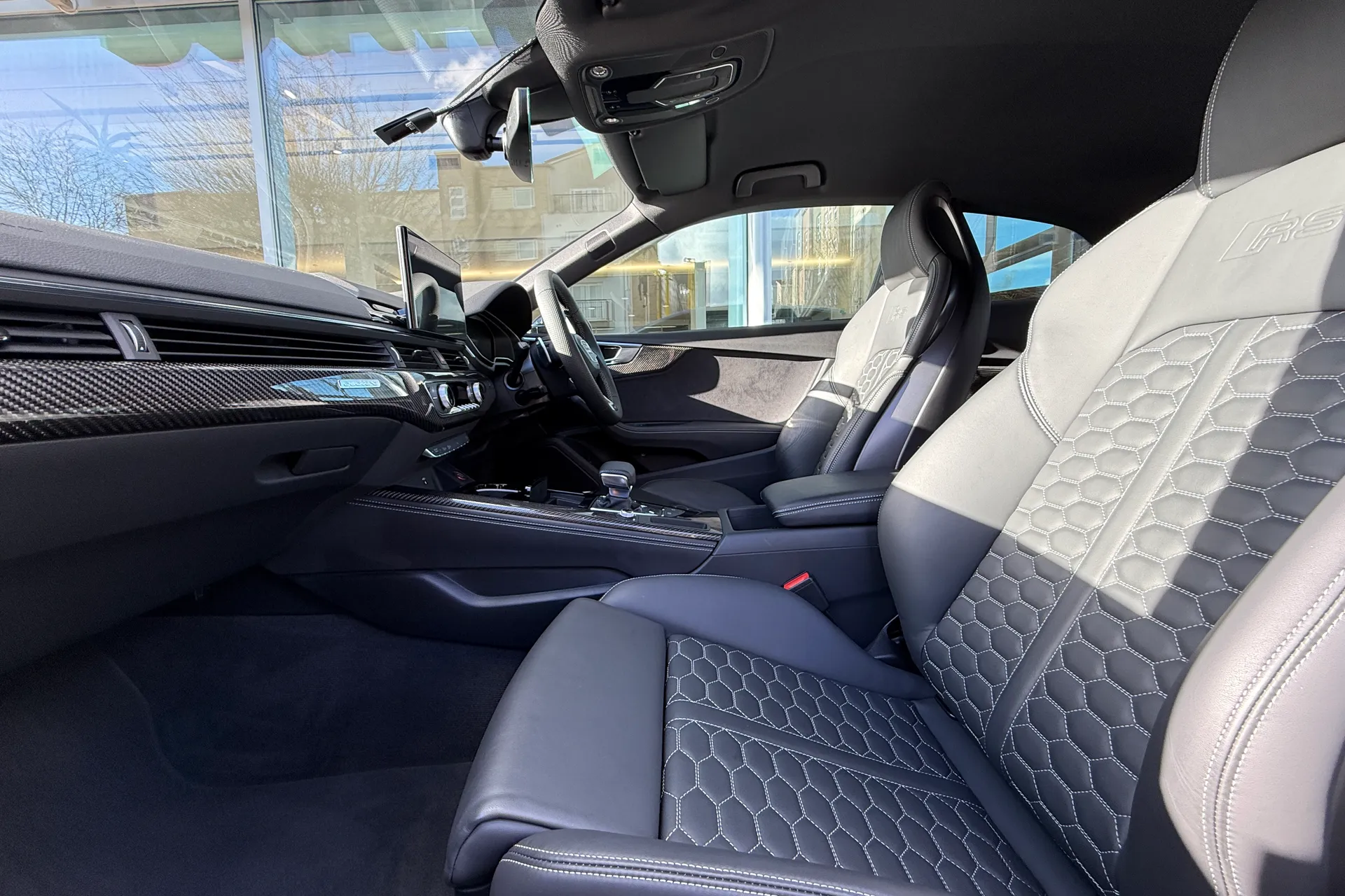 Audi RS5 thumbnail image number 75