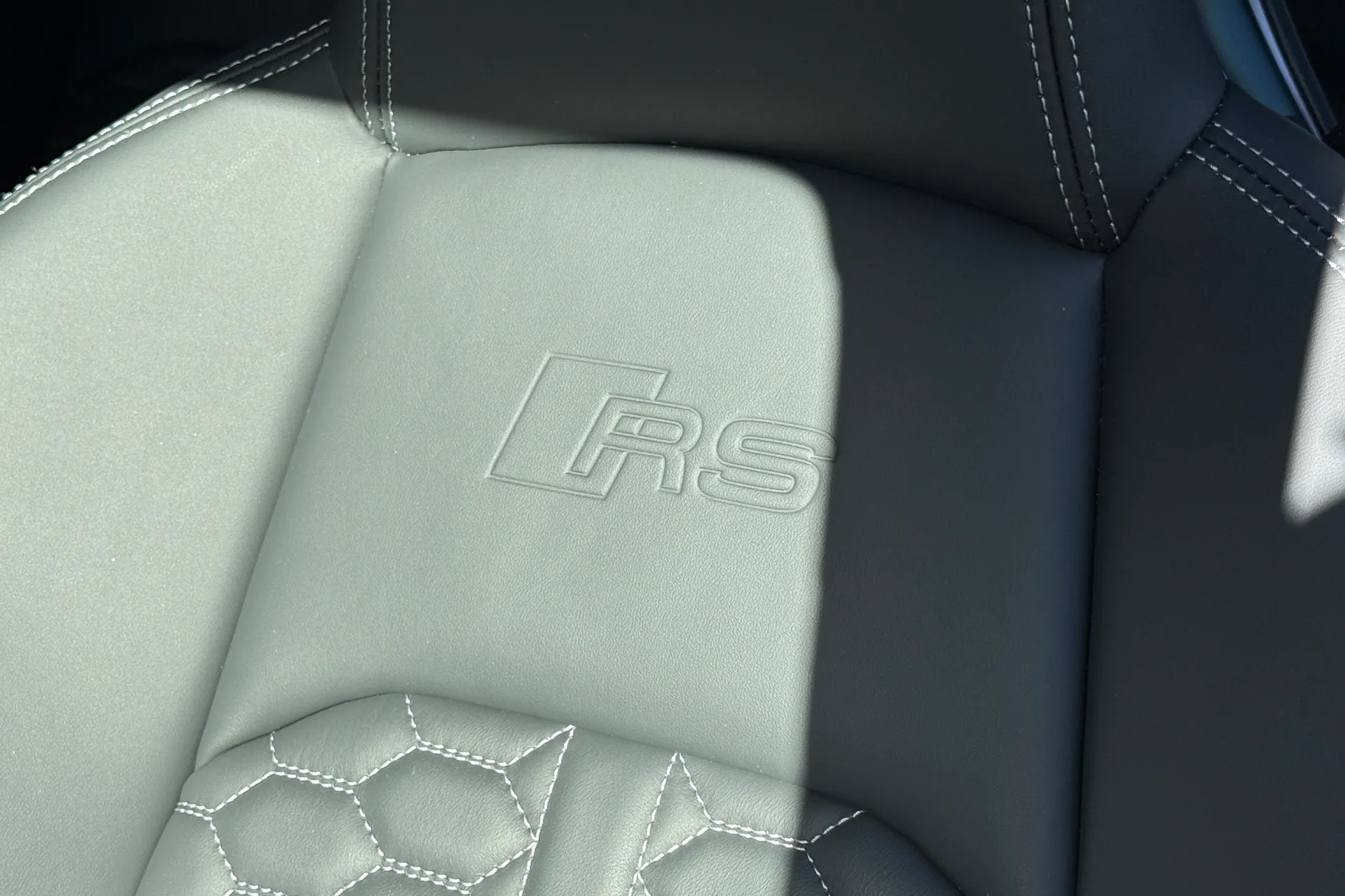 Audi RS5 thumbnail image number 73