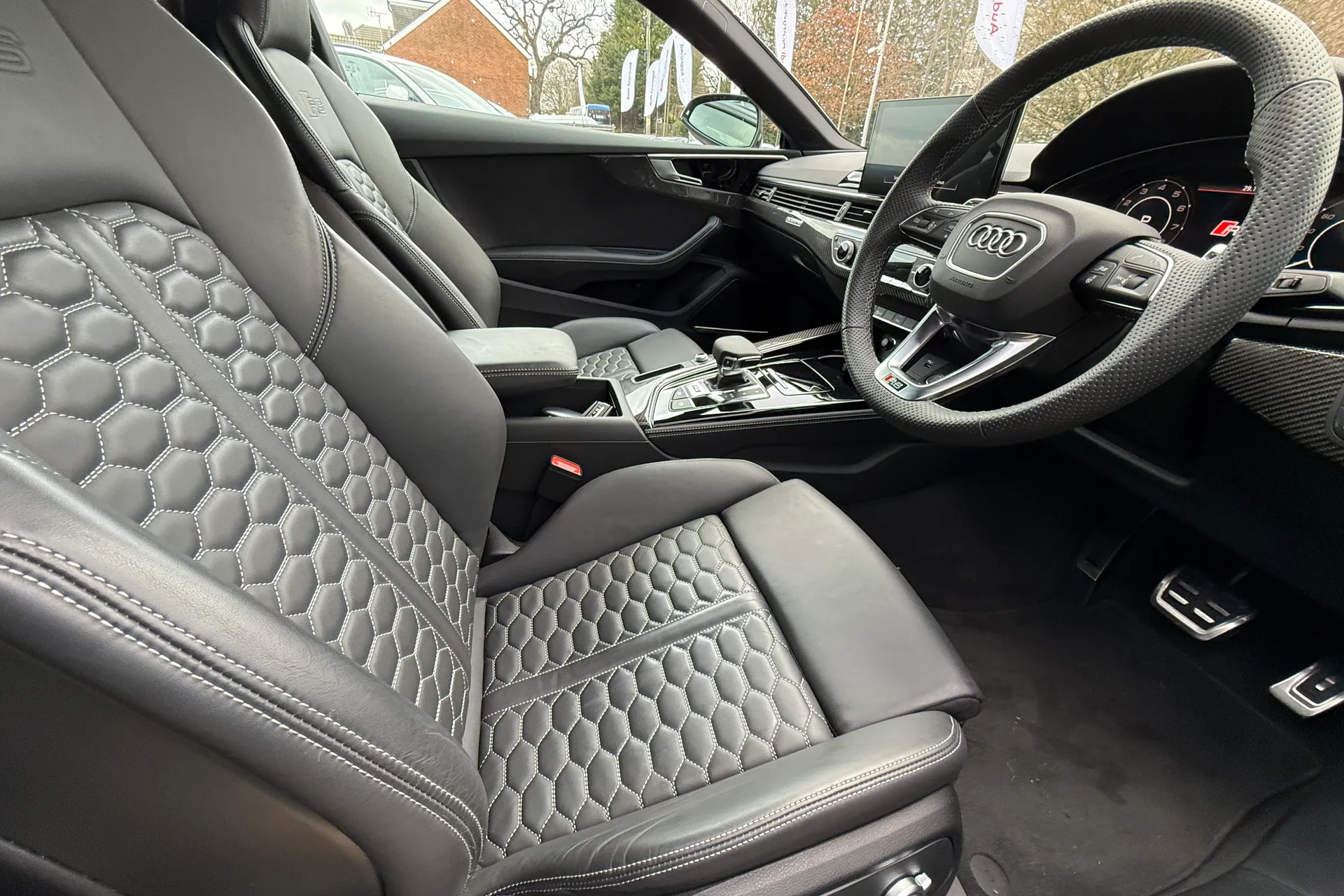 Audi RS5 thumbnail image number 94