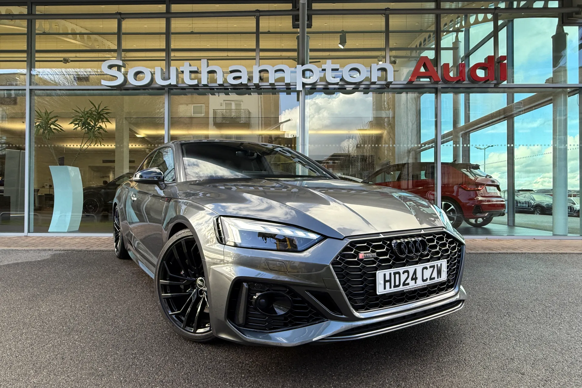 Audi RS5 thumbnail image number 91