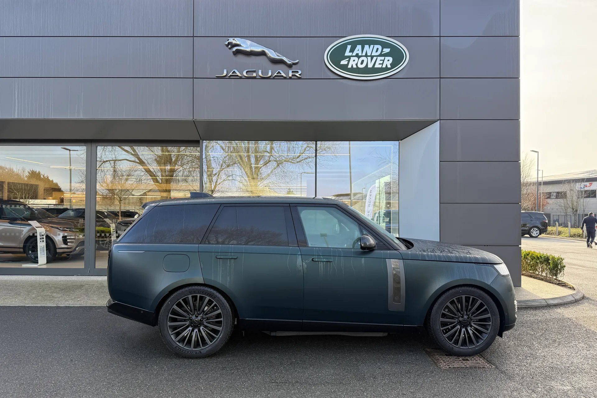 LAND ROVER RANGE ROVER thumbnail image number 5