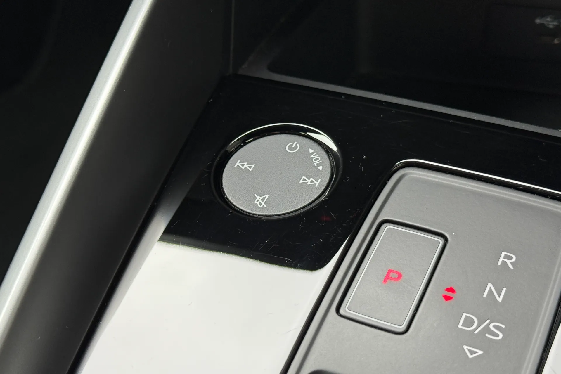 Audi A3 thumbnail image number 17