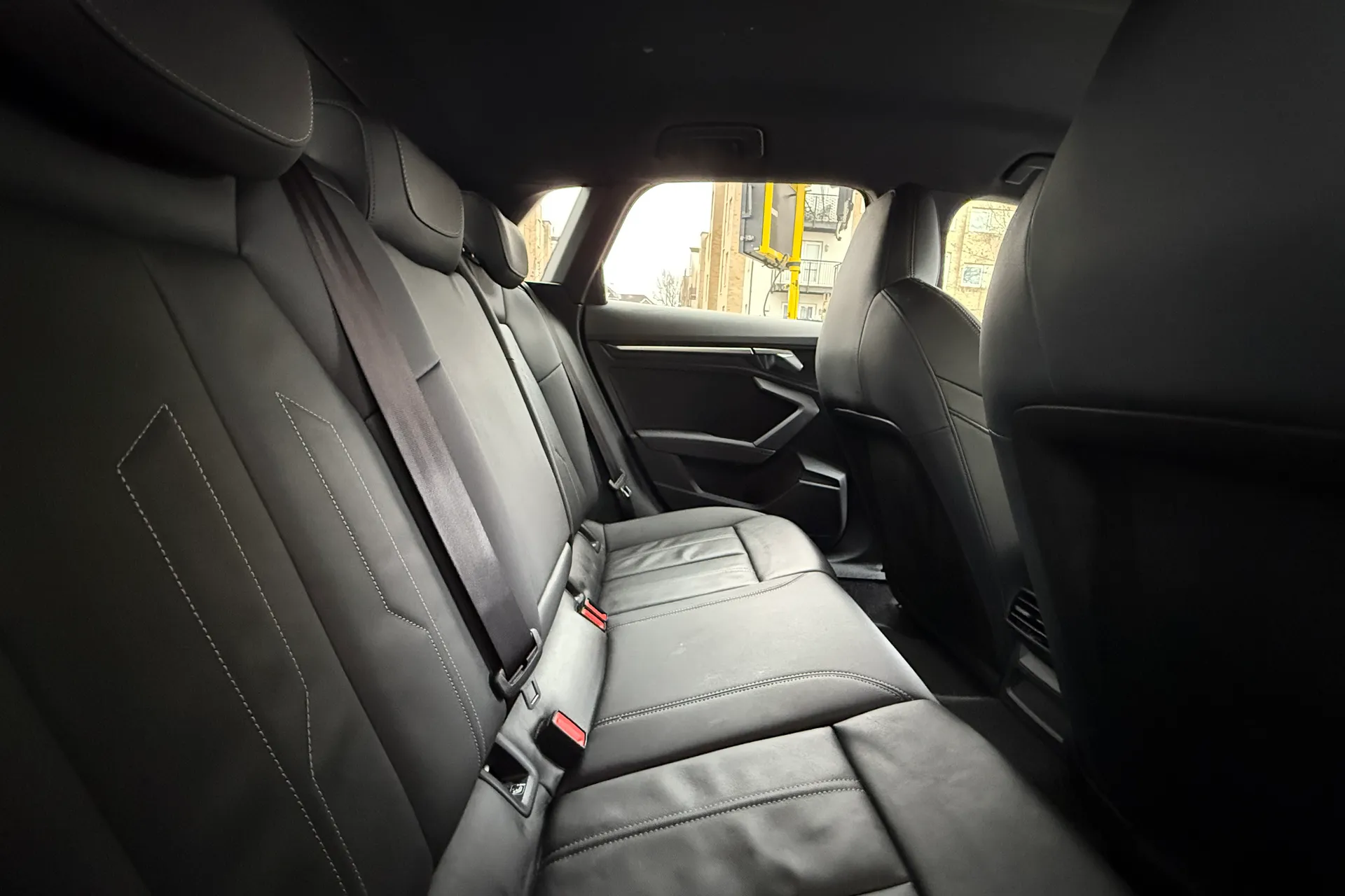 Audi A3 thumbnail image number 31