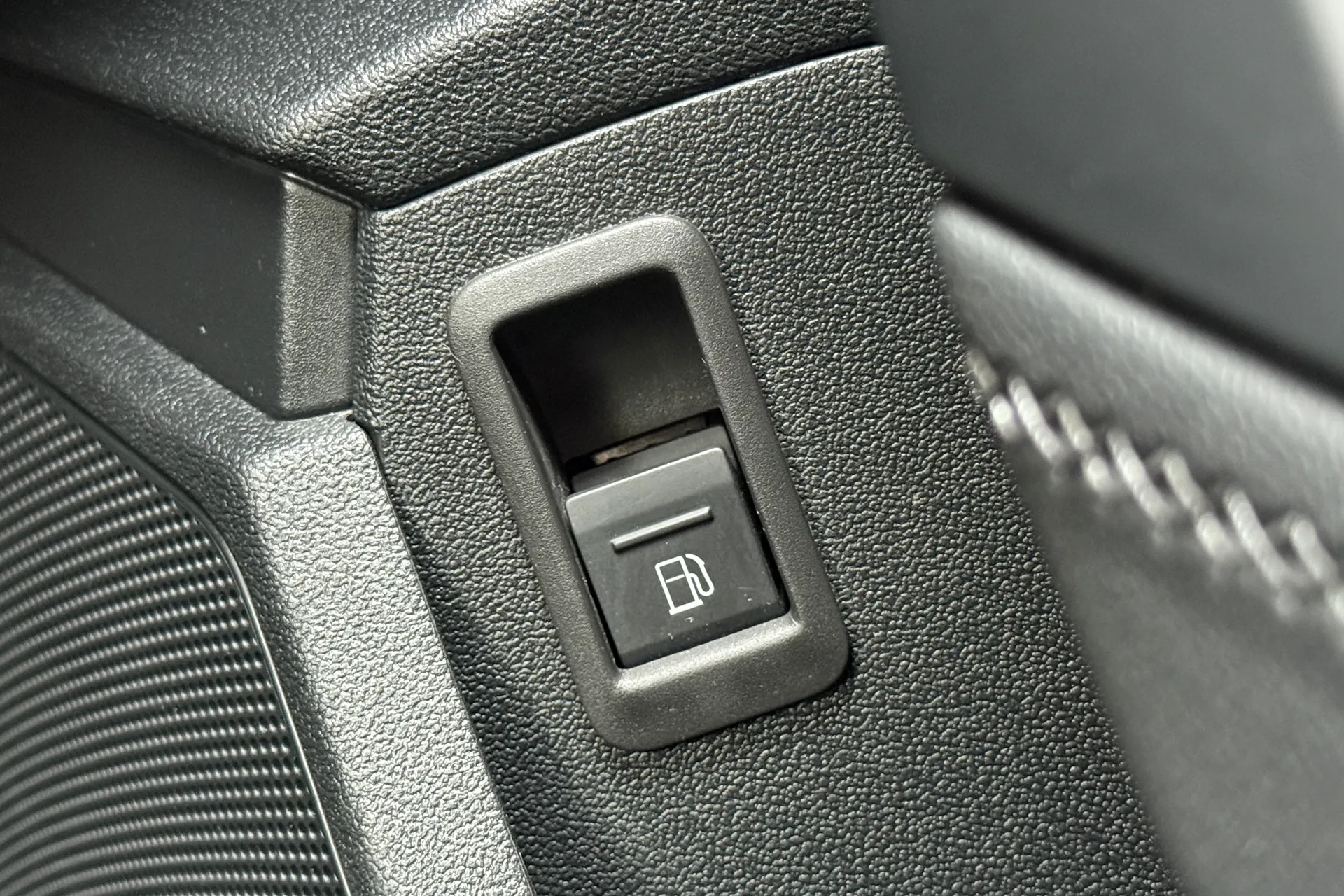 Audi A3 thumbnail image number 25