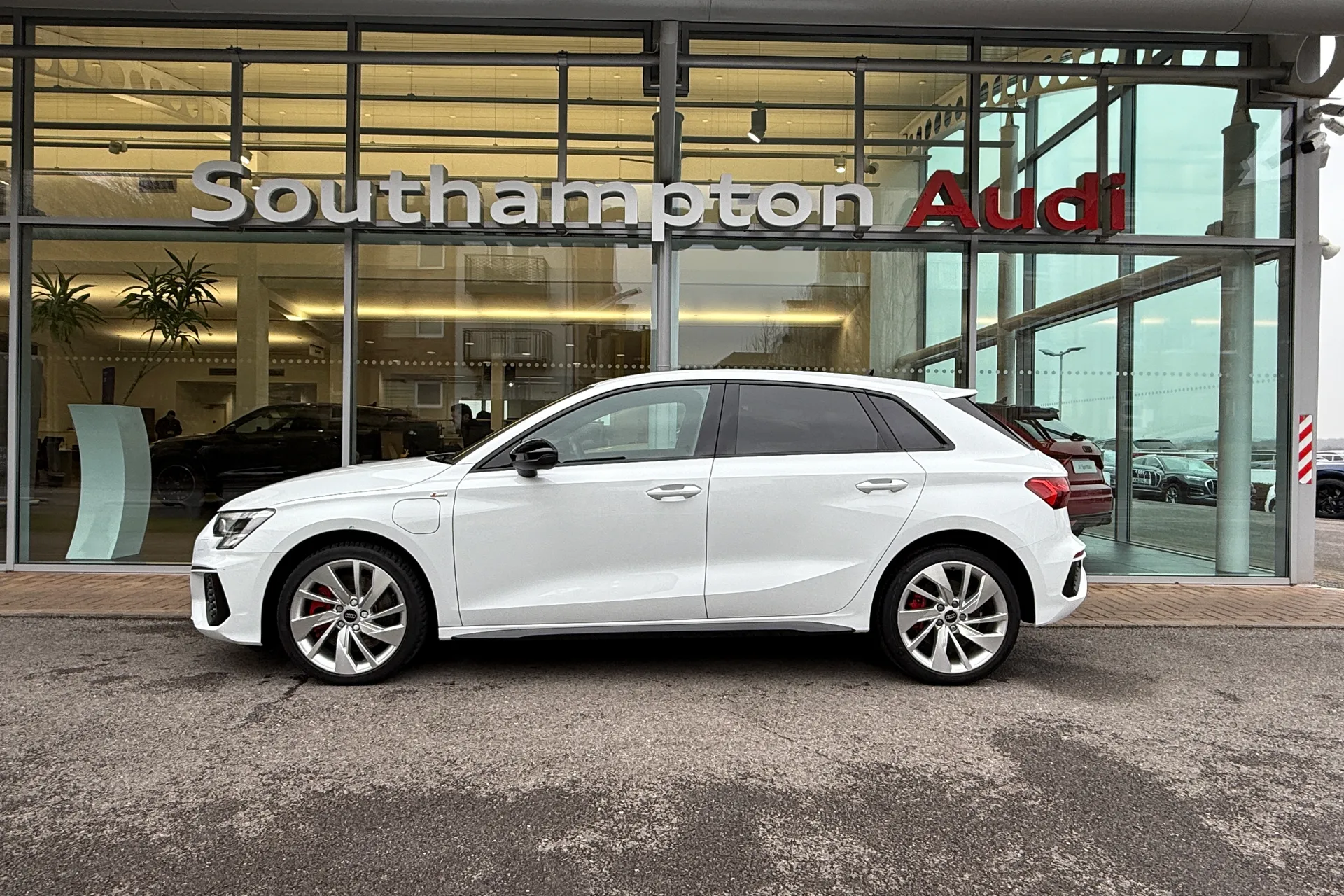 Audi A3 thumbnail image number 43