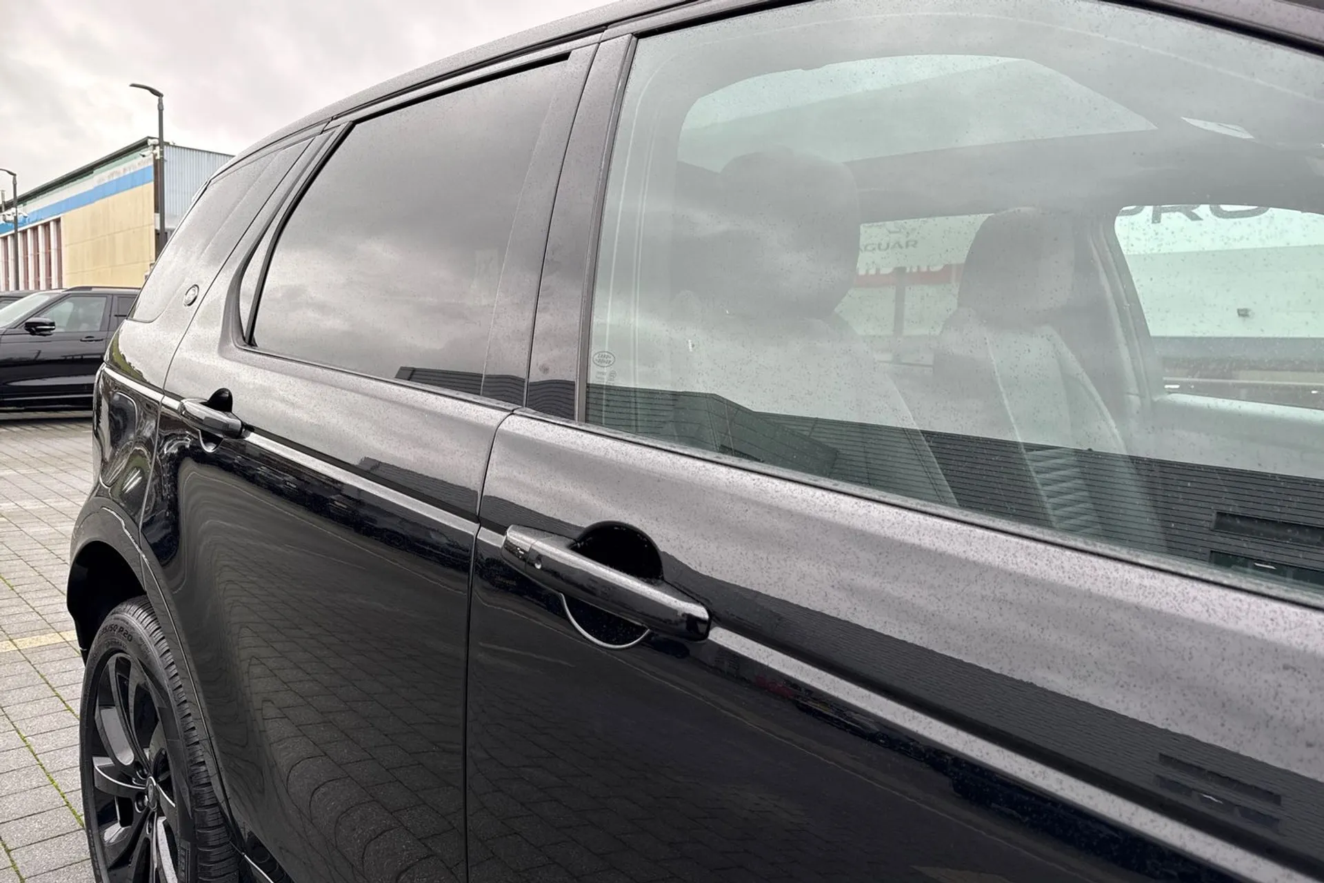 LAND ROVER DISCOVERY SPORT thumbnail image number 19