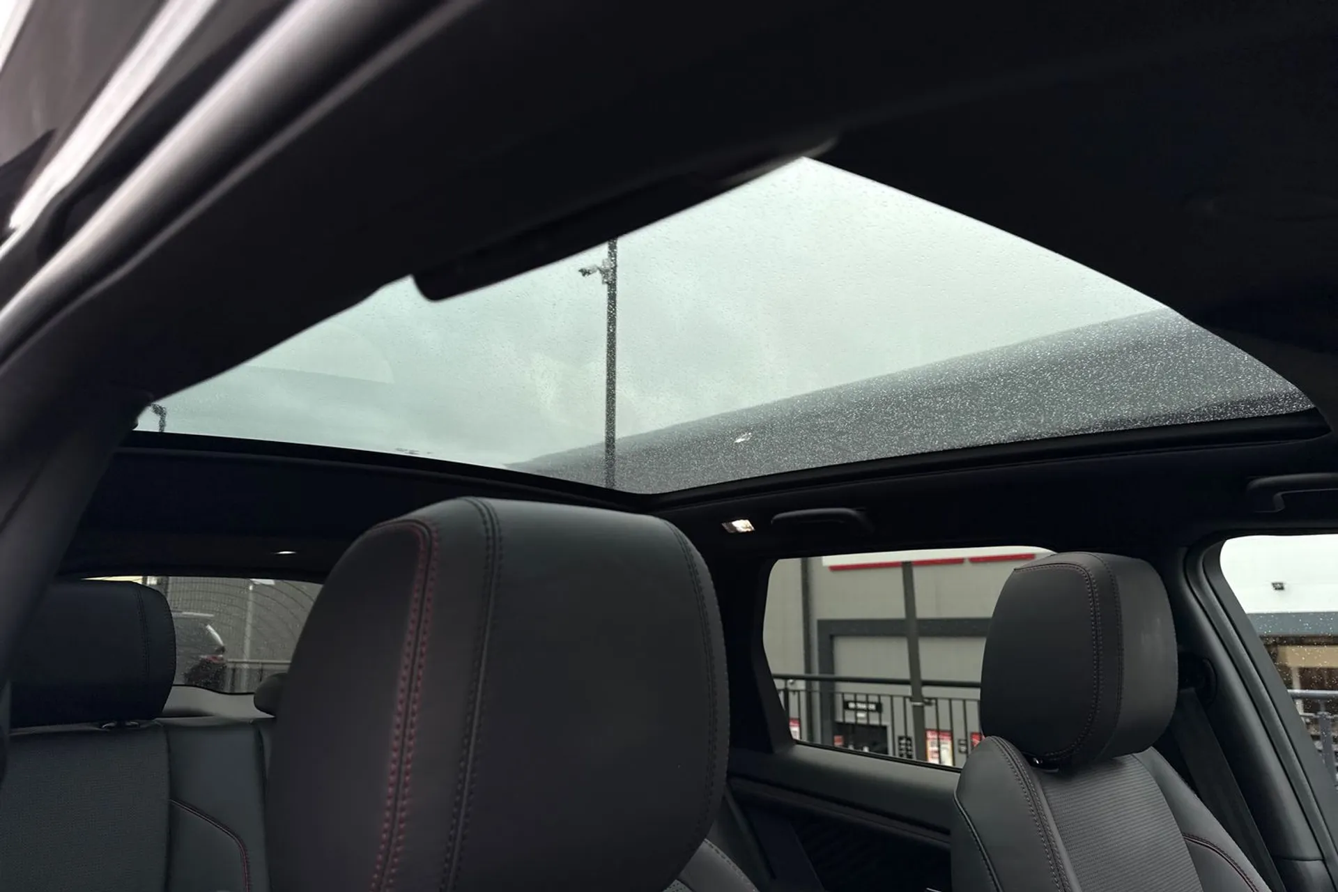 LAND ROVER DISCOVERY SPORT thumbnail image number 10